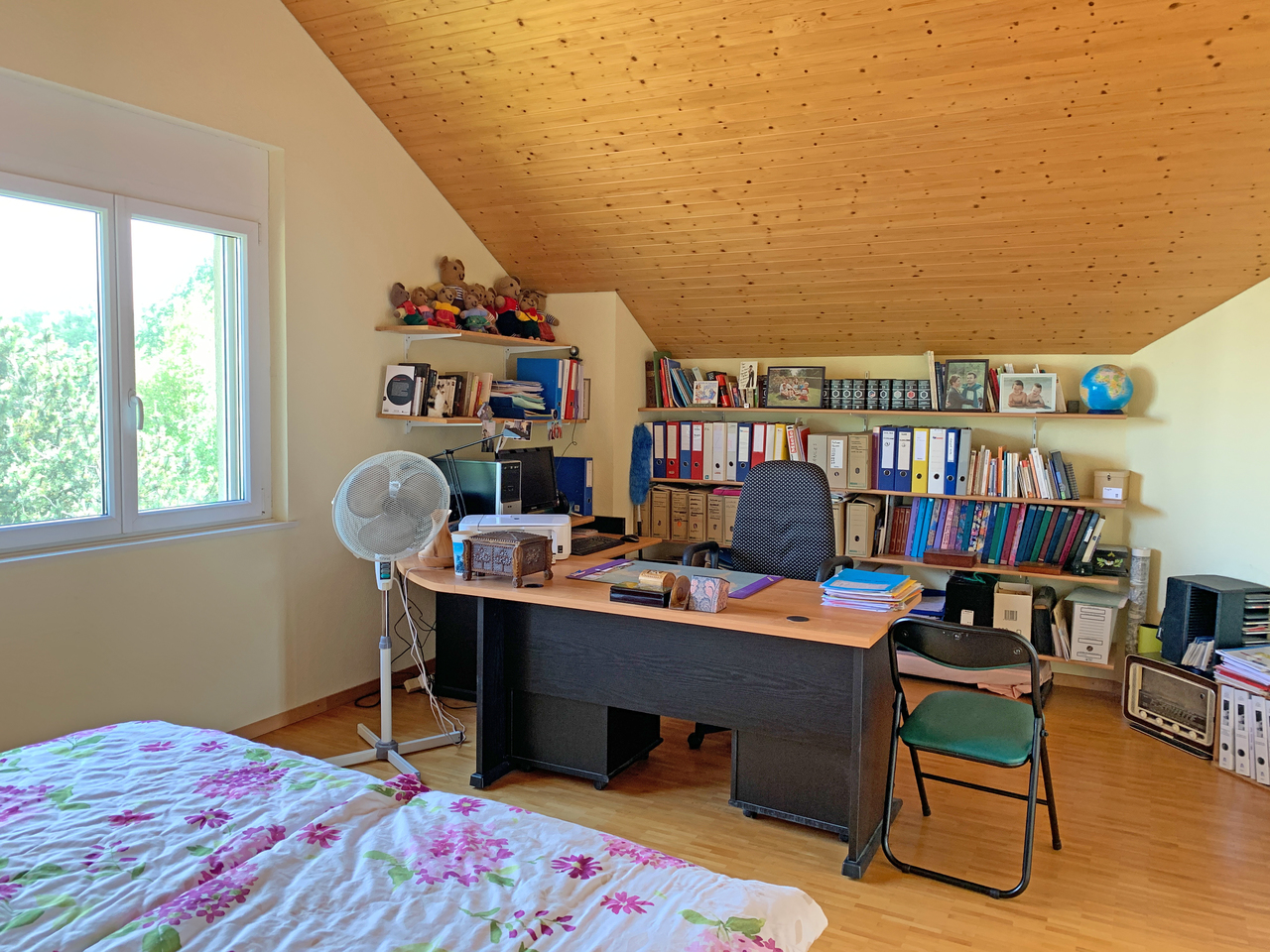 Cottens - Villa individuelle 5.5 pièces -  Chambre à coucher et bureau