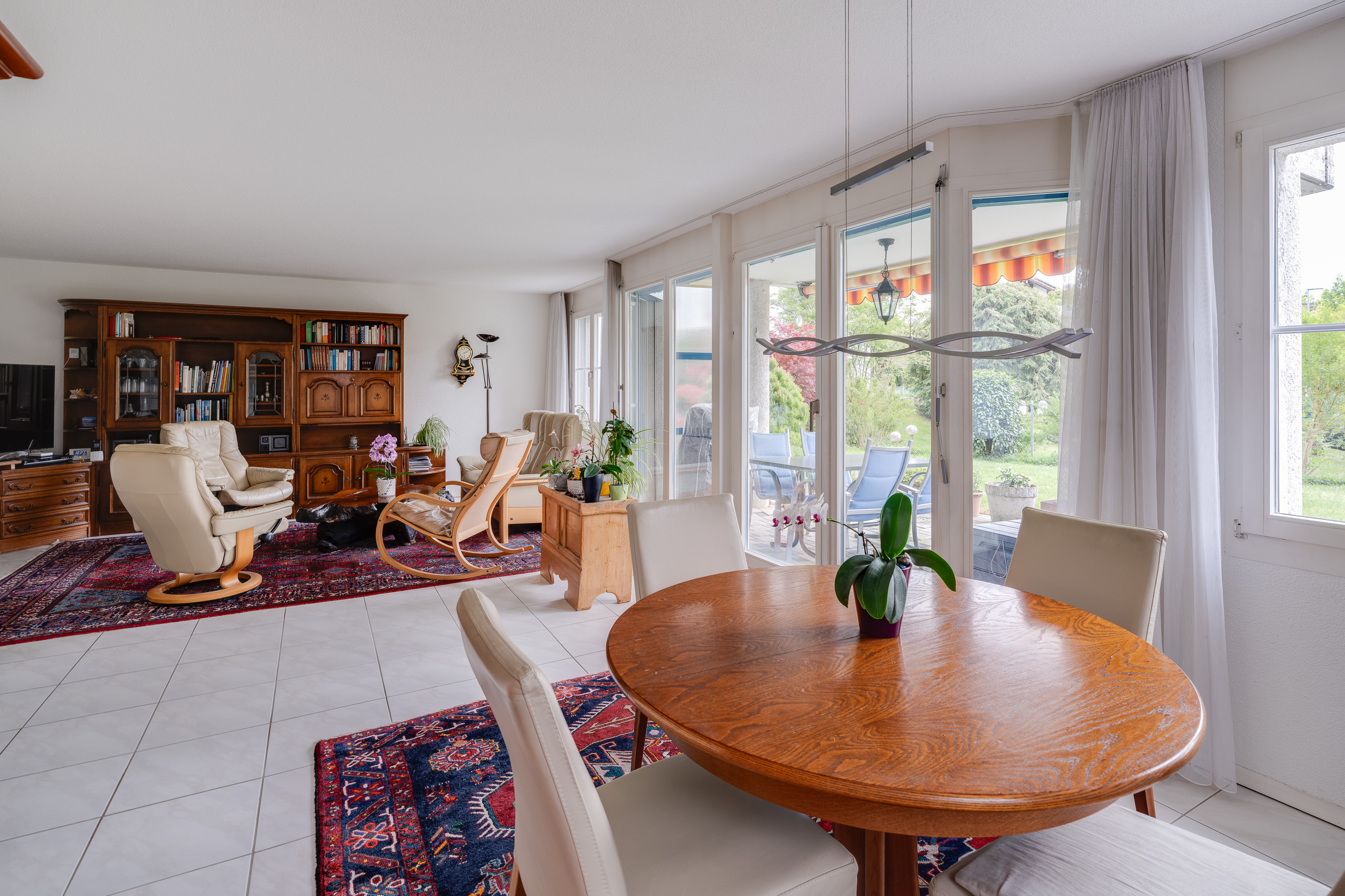 Interior view 3