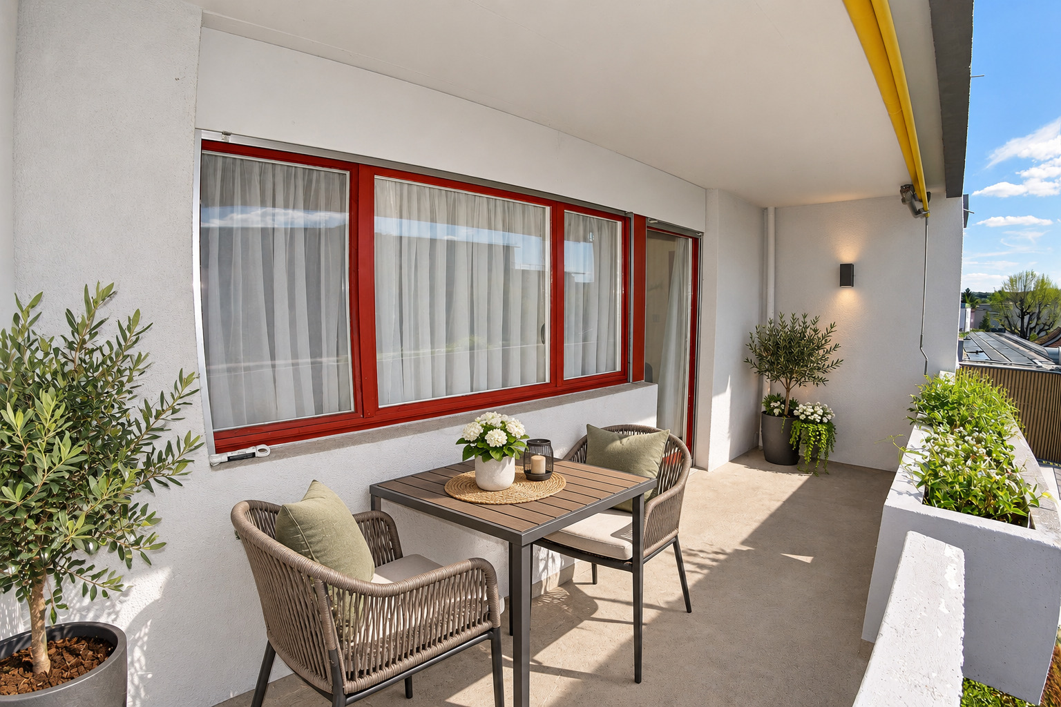 Balkon auf der Südseite Balkon auf der Südseite