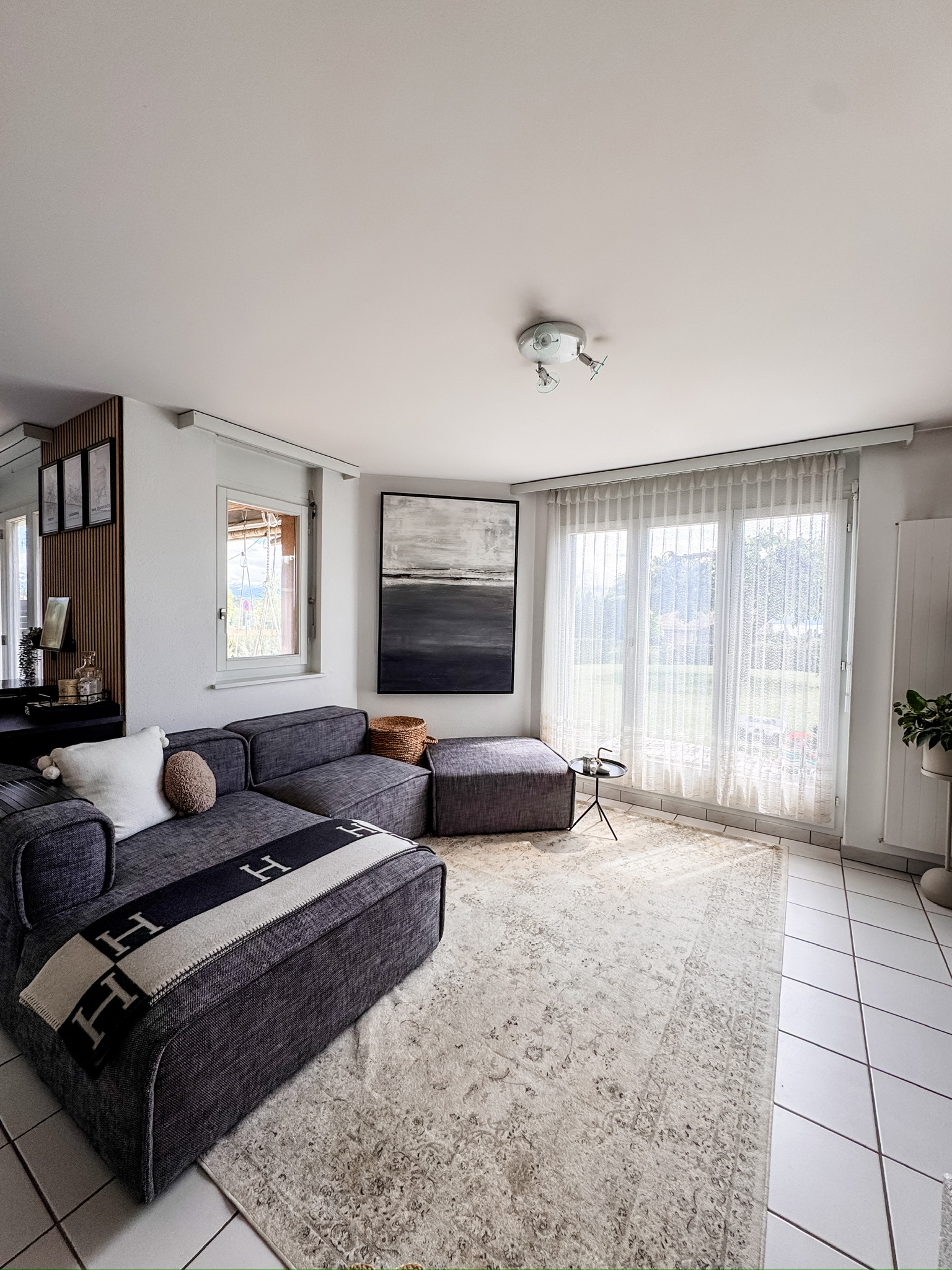 Interior view 3