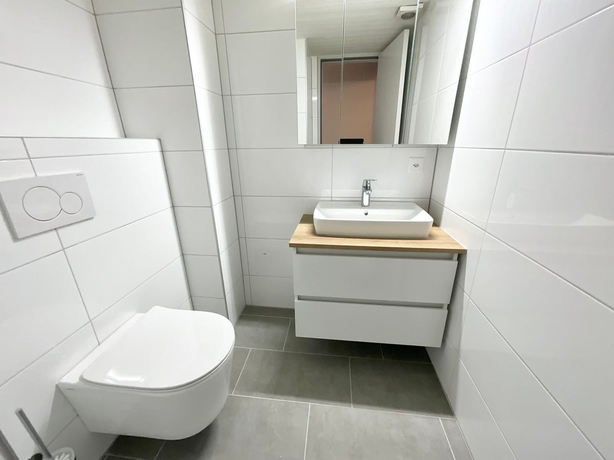 Picture 4