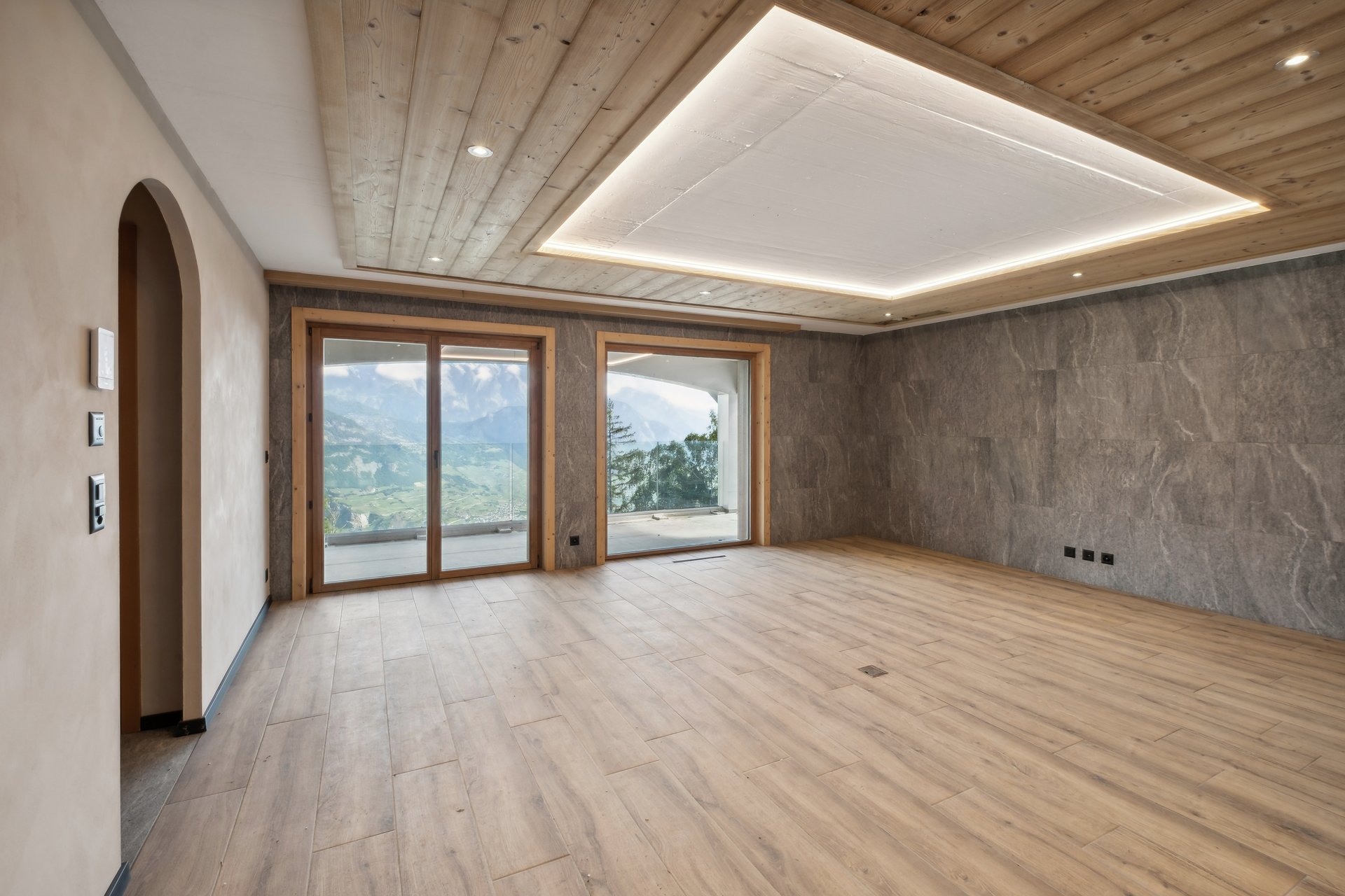 Salon - séjour app. témoin similaire terminé en standing +