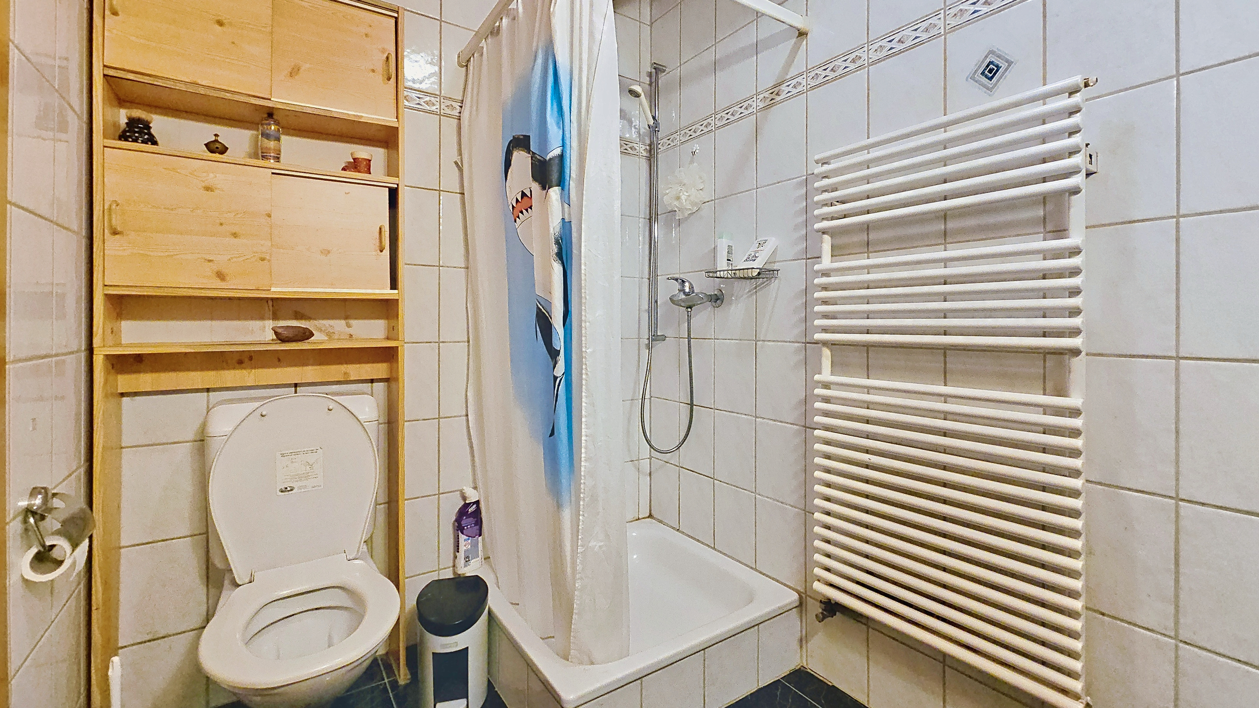 Salle de bain 1 - appartement 4 pces 1er étage Salle de bain 1 - appartement 4 pces 1er étage