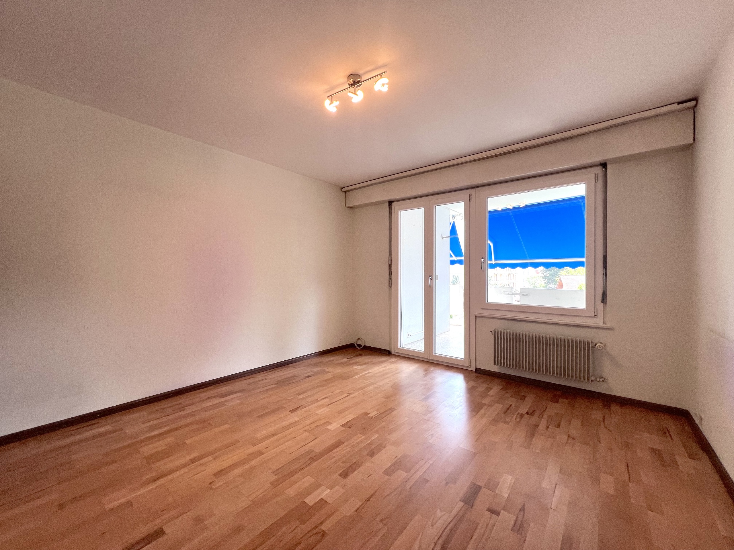 Interior view 4