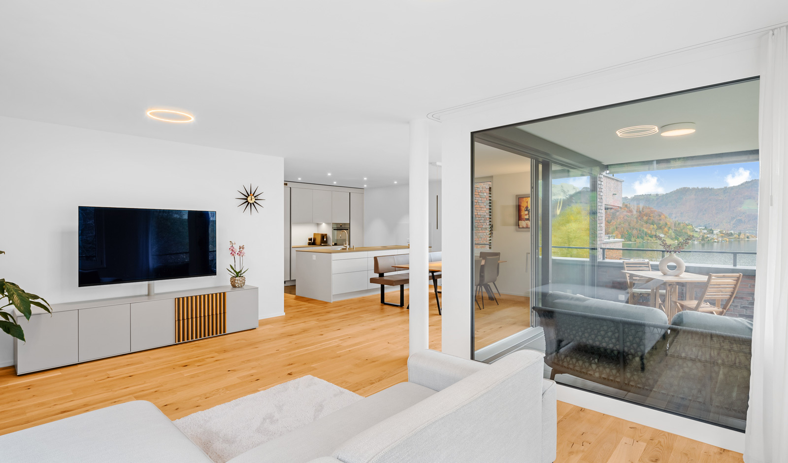 weitere Fotos auf www.dv-immo.ch