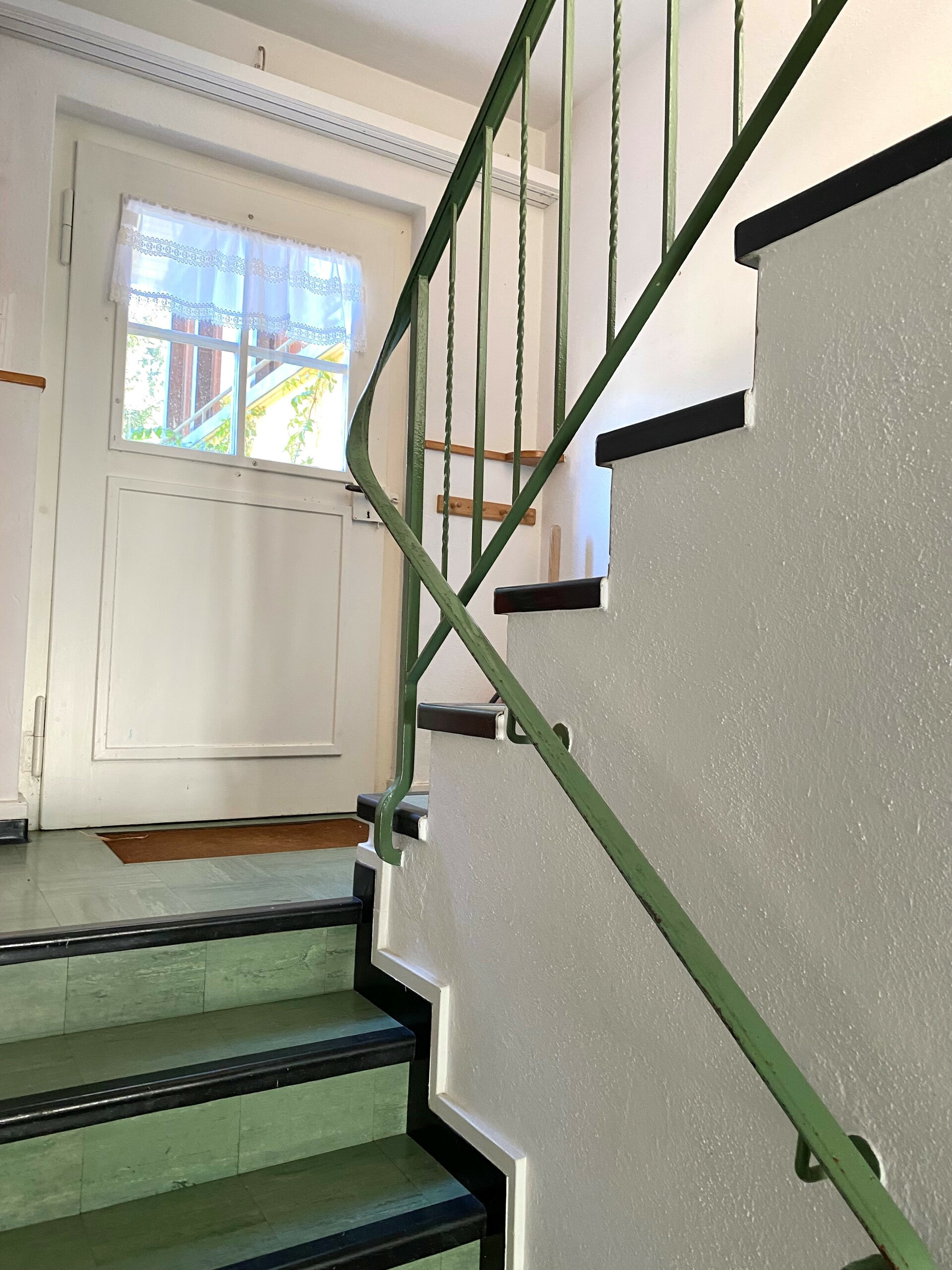 Treppenaufgang Erdgeschoss/Obergeschoss Treppenaufgang Erdgeschoss/Obergeschoss