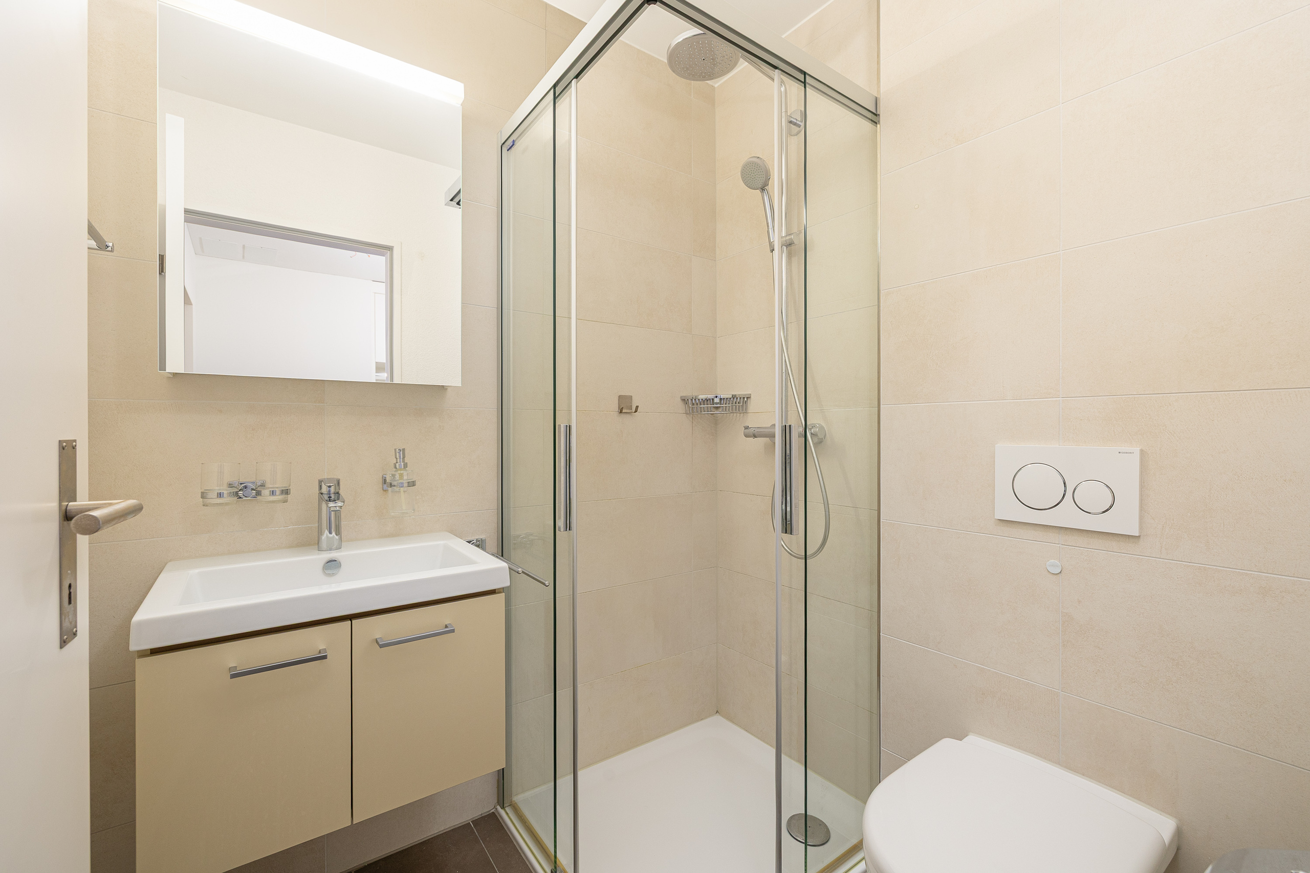 Interior view 6