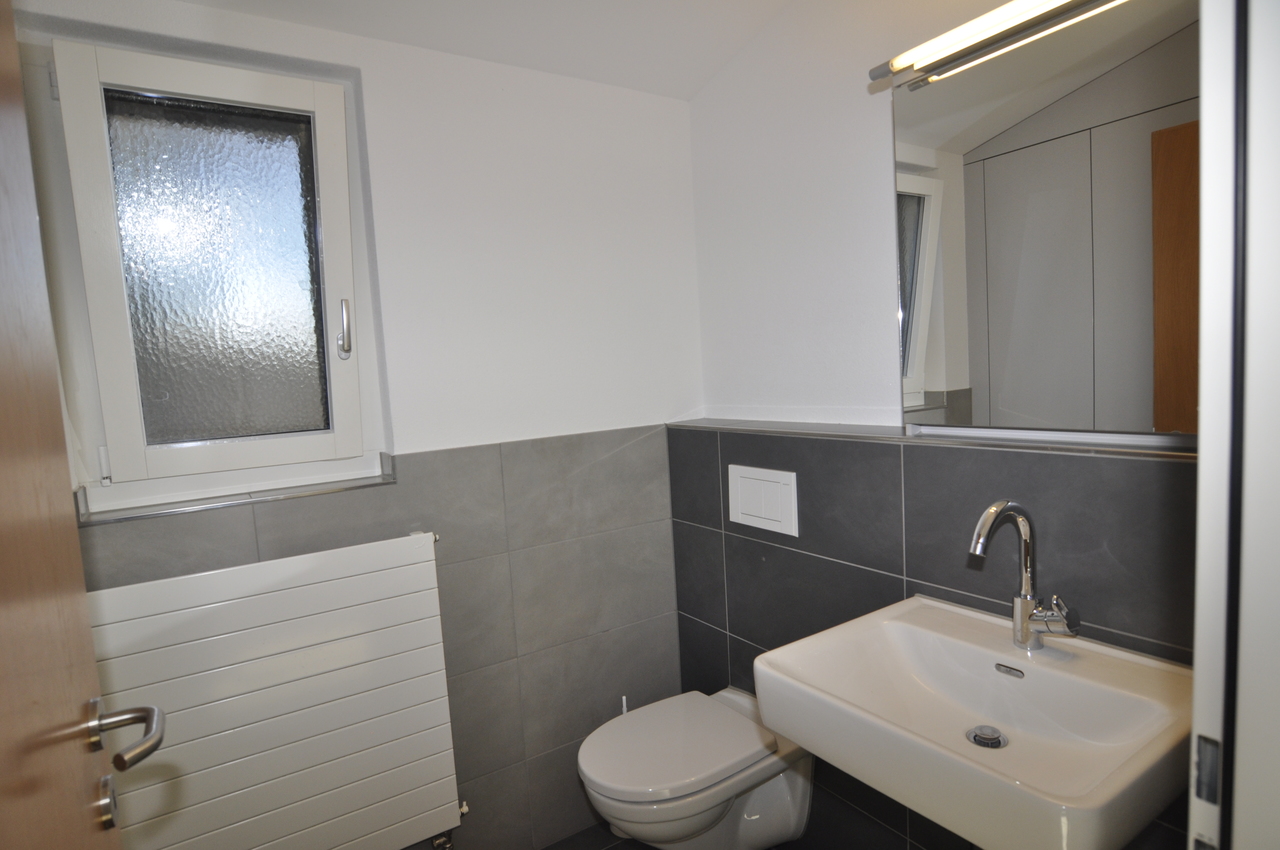 sep. WC mit Einbauschränken sep. WC mit Einbauschränken