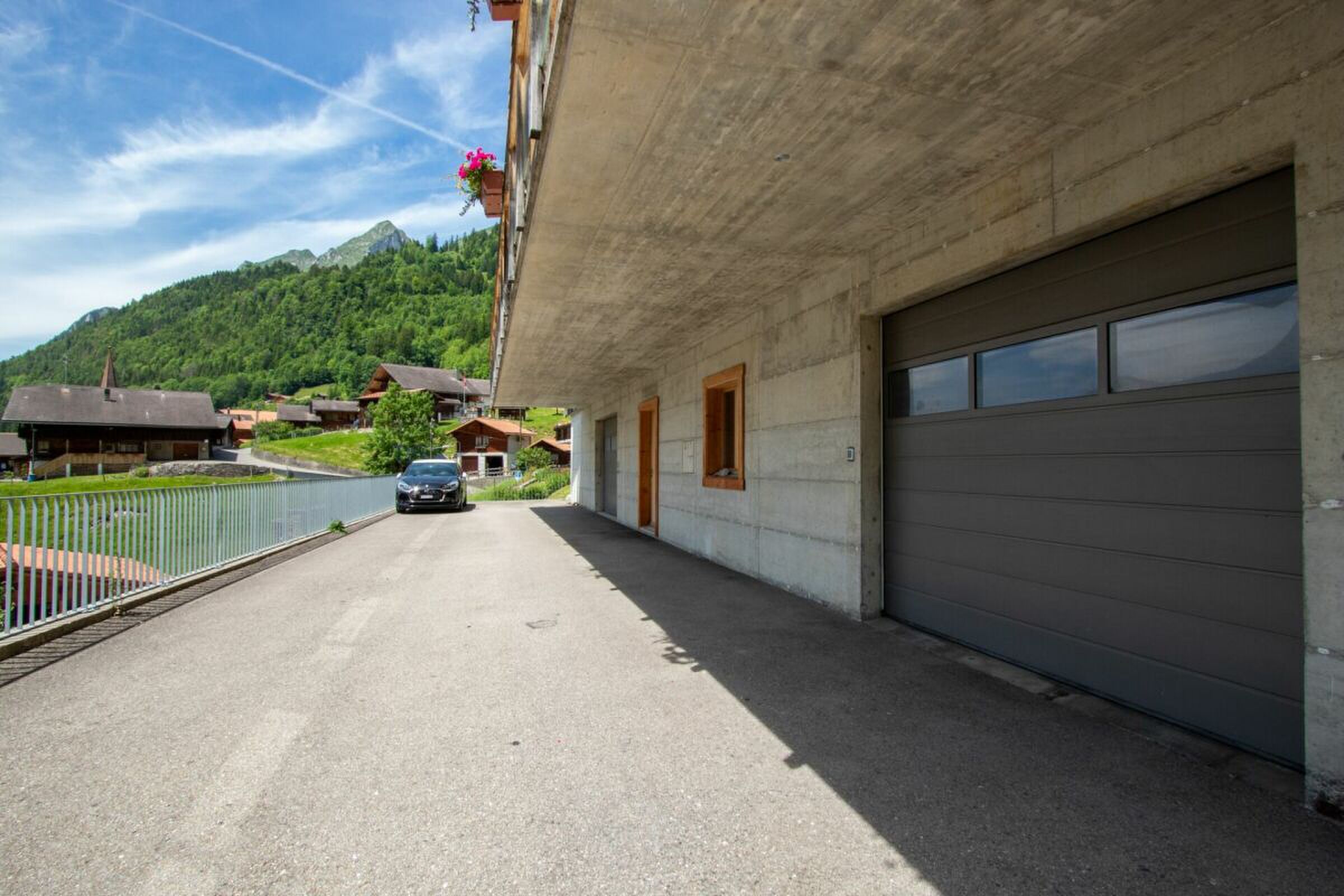 Photo 4