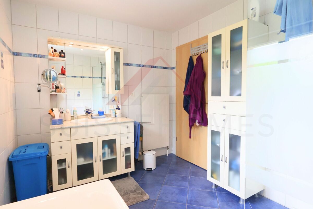 Badezimmer mit Badewanne ? Salle de bains avec baignoire