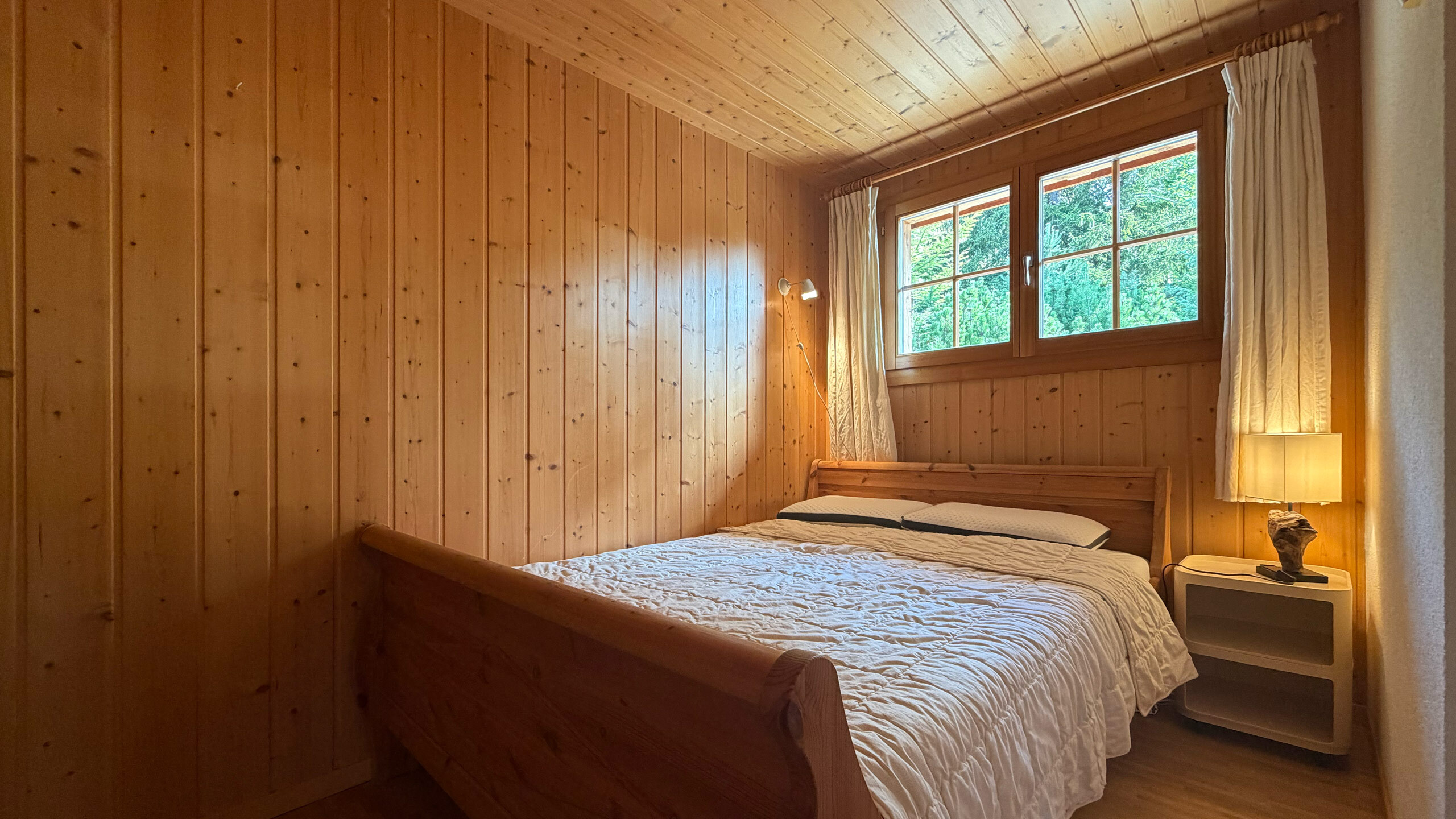 Interior view 6
