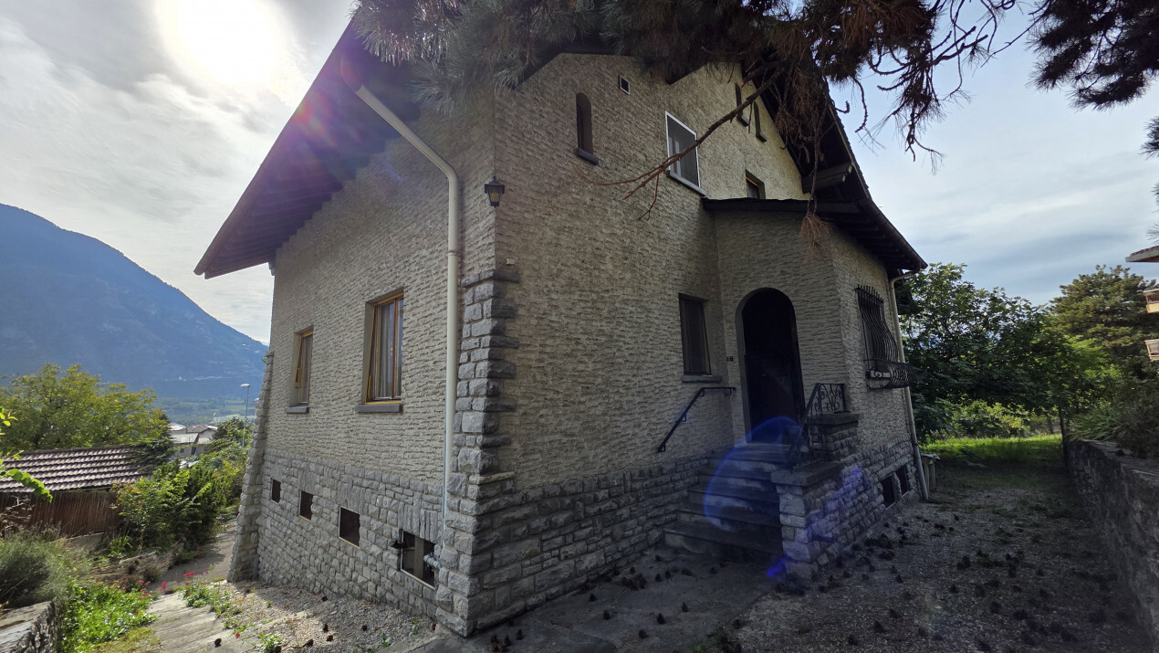 Photo 4