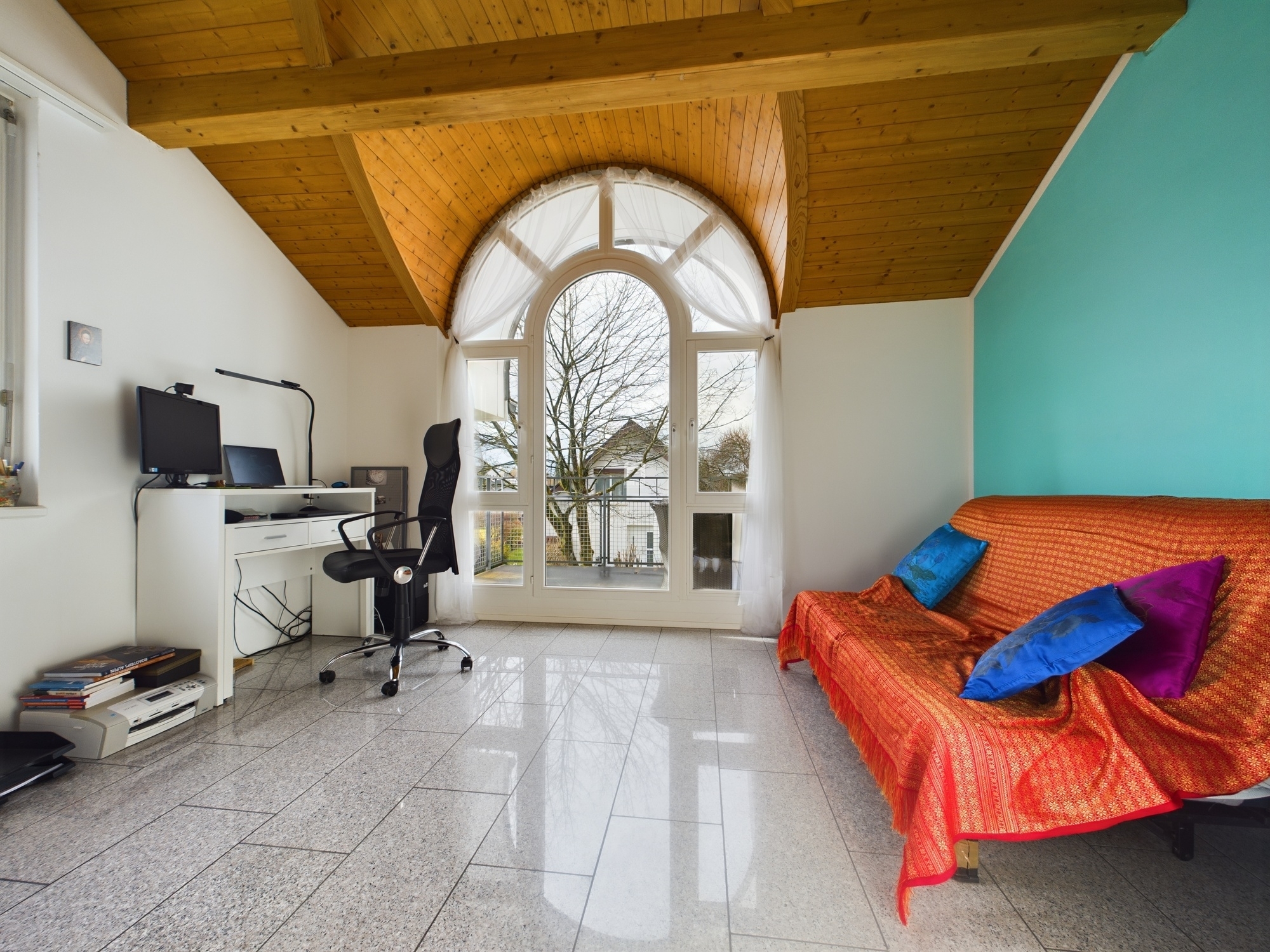 Zimmer 1 mit Balkon im OG - 3,5-Zi. Wohnung Zimmer 1 mit Balkon im OG - 3,5-Zi. Wohnung