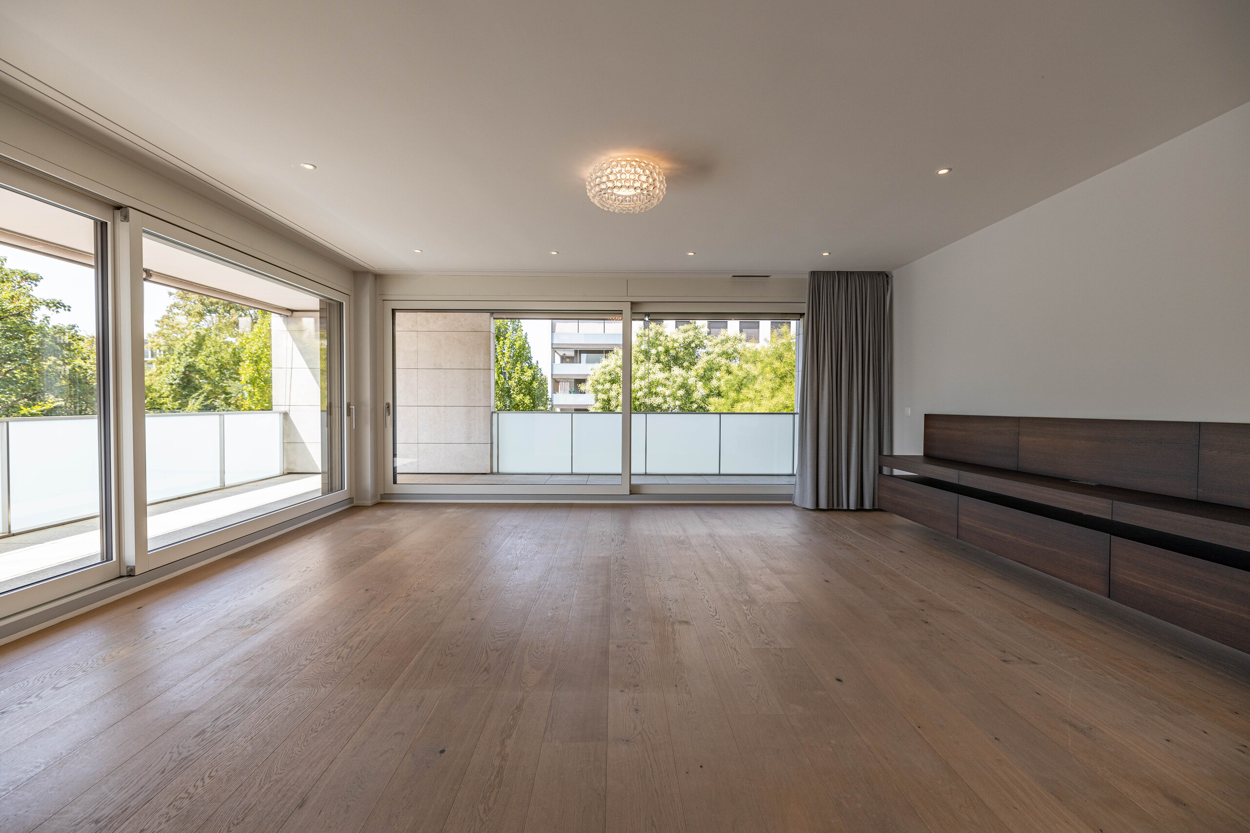 Firstview