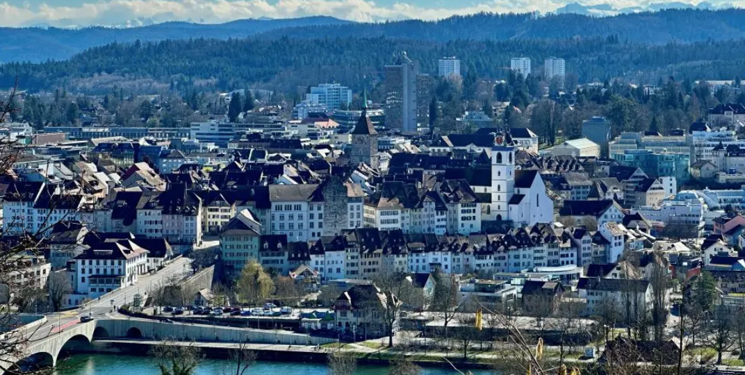 Immobilienmakler Aarau, Rheinfelden, Mumpf, Laufenburg, Möhlin, Frick, Kaiseraugst, Magden, Olsberg, Stein, Wallbach, Zeiningen, Zuzgen, Aarburg, Kaisten 