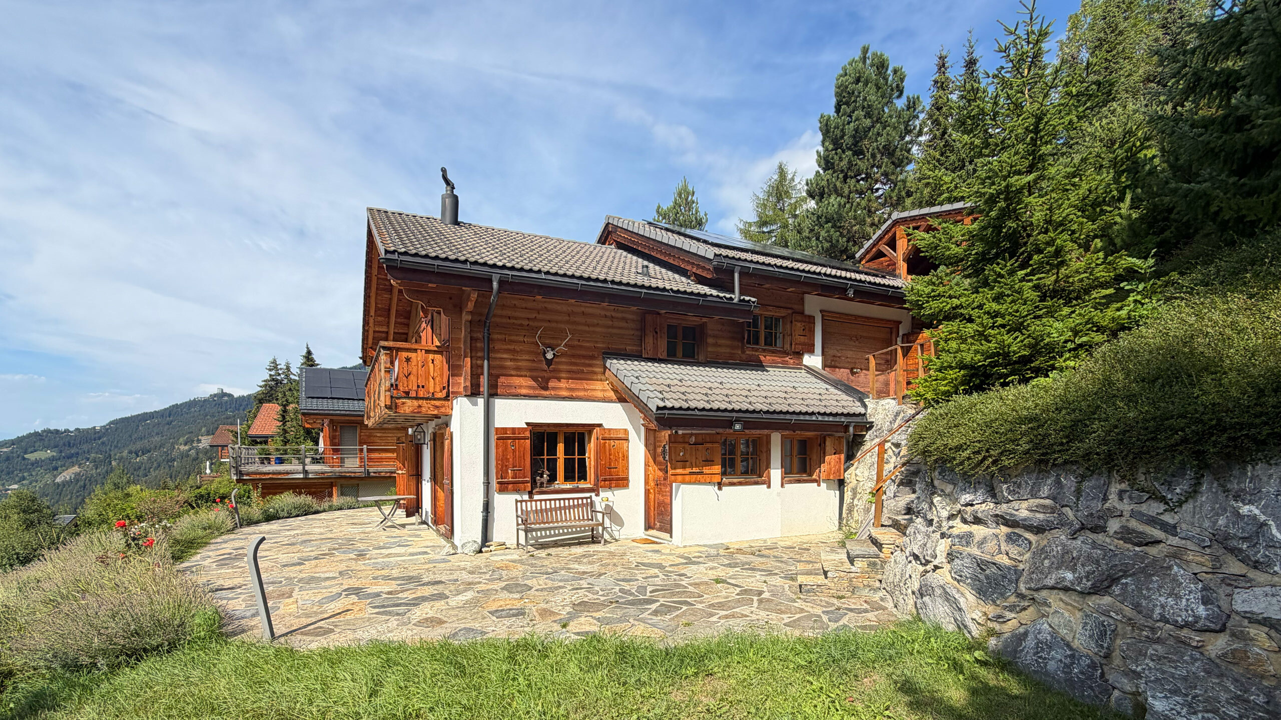Exterior view 2