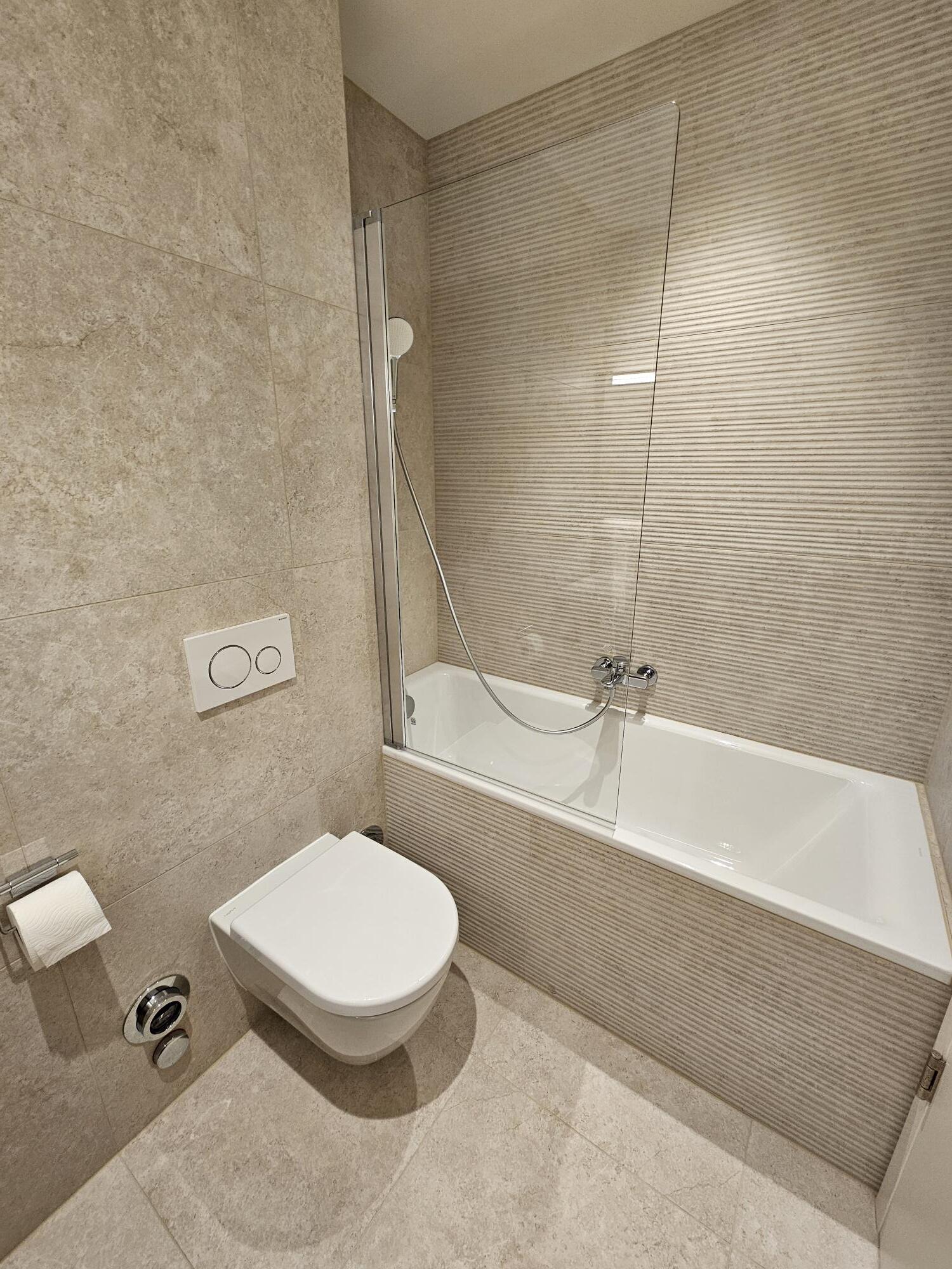 Interior view 5