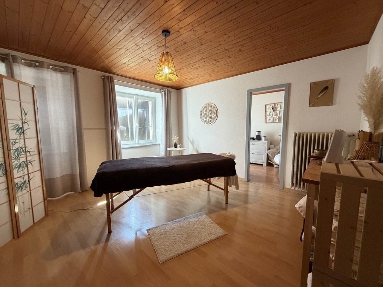 Interior view 38
