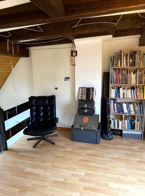 Photo 2