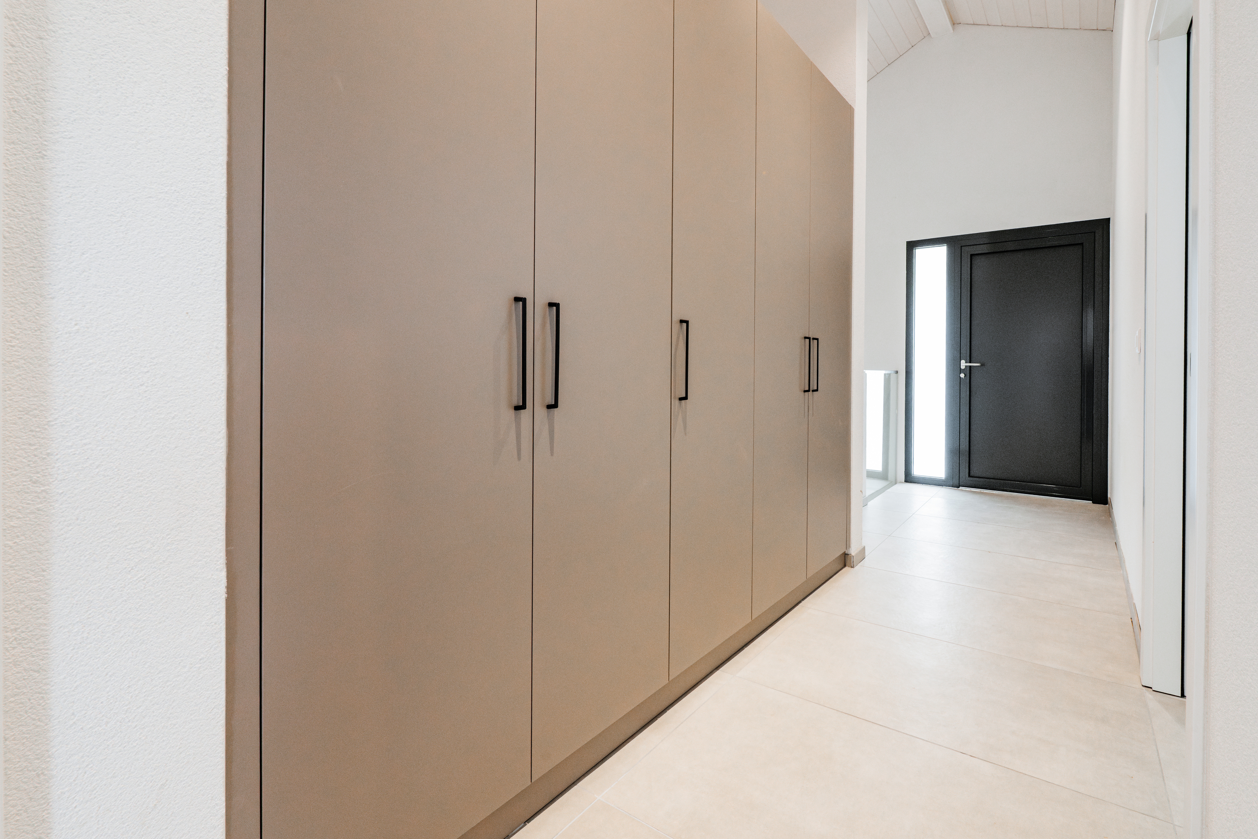 Interior view 9