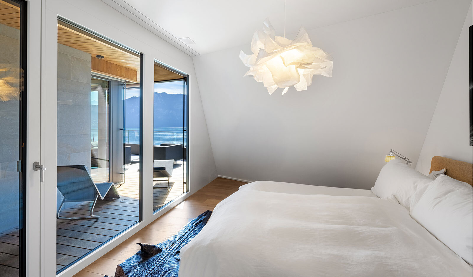 Interior view 6