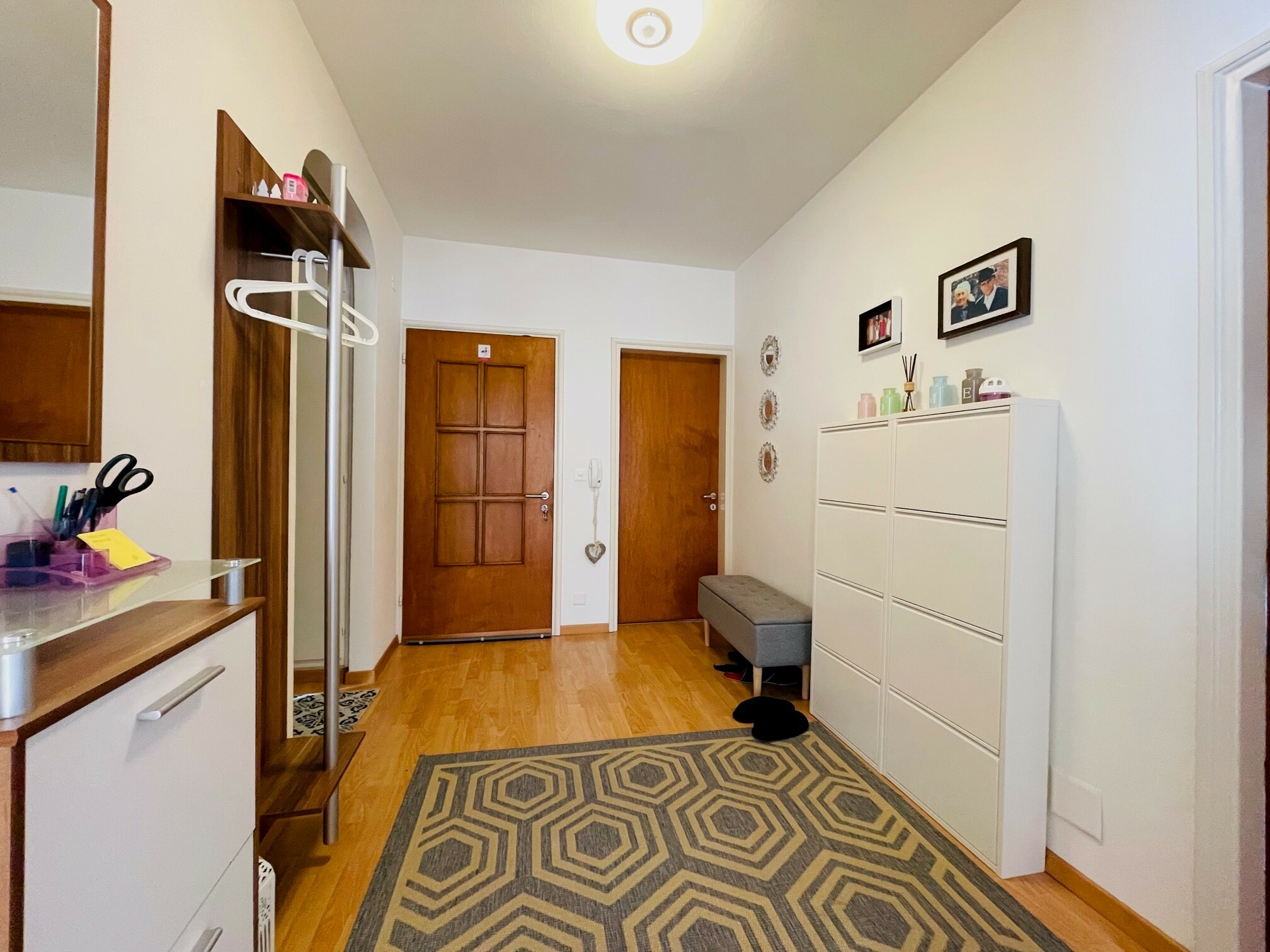 EG 3-Zimmer Wohnung Via Gottardo 52 Flur EG 3-Zimmer Wohnung Via Gottardo 52 Flur