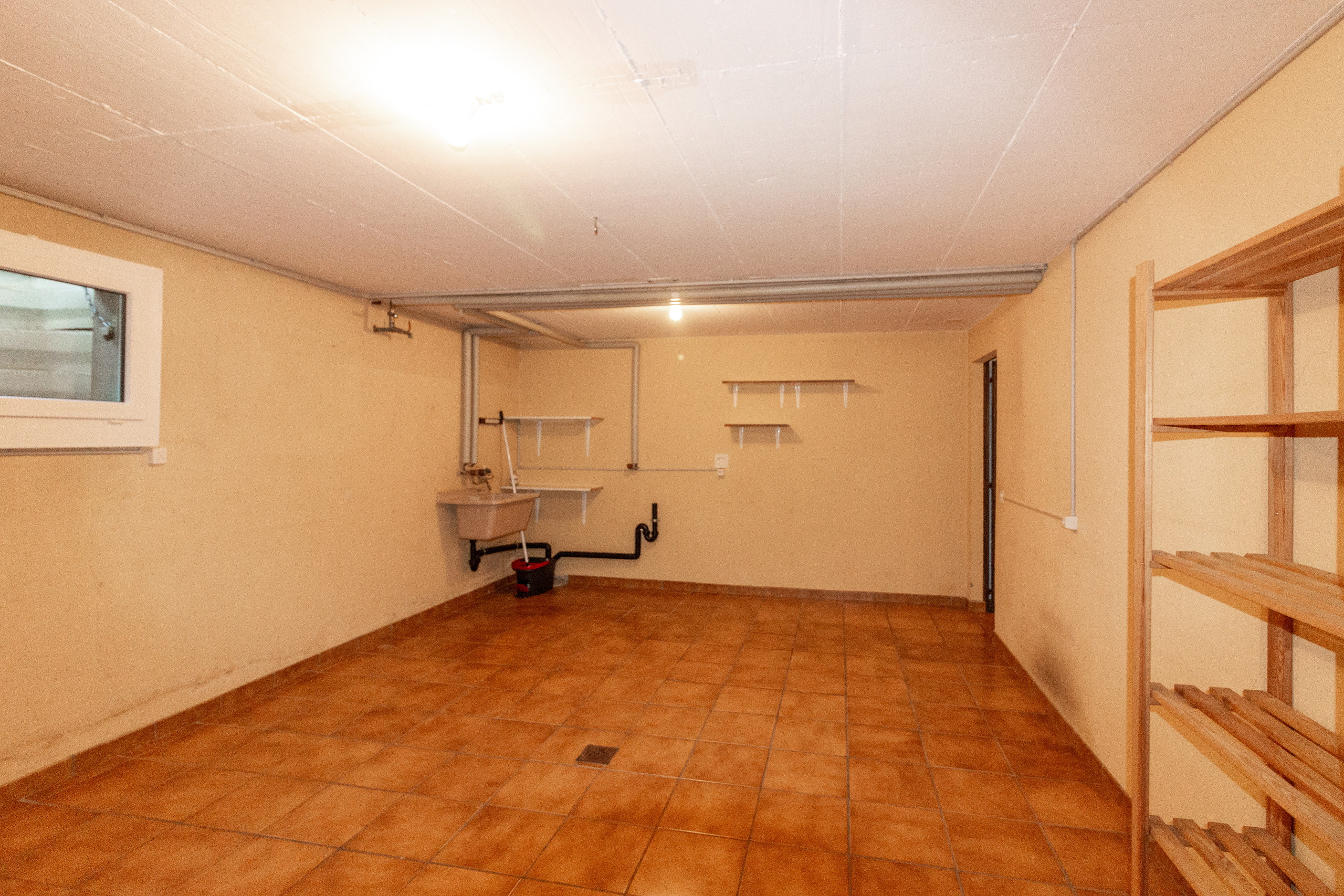 Interior view 19