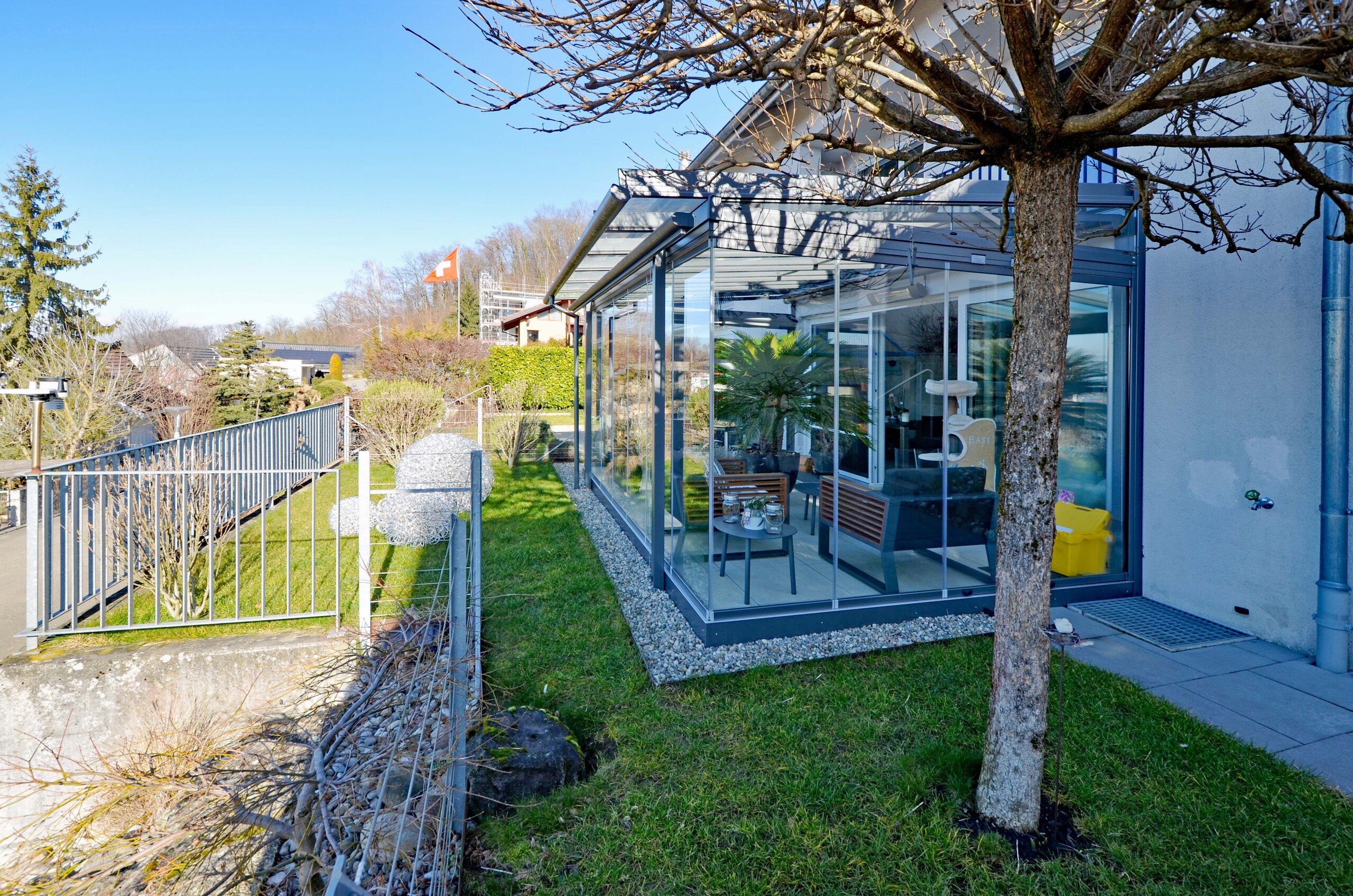 Exterior view 2