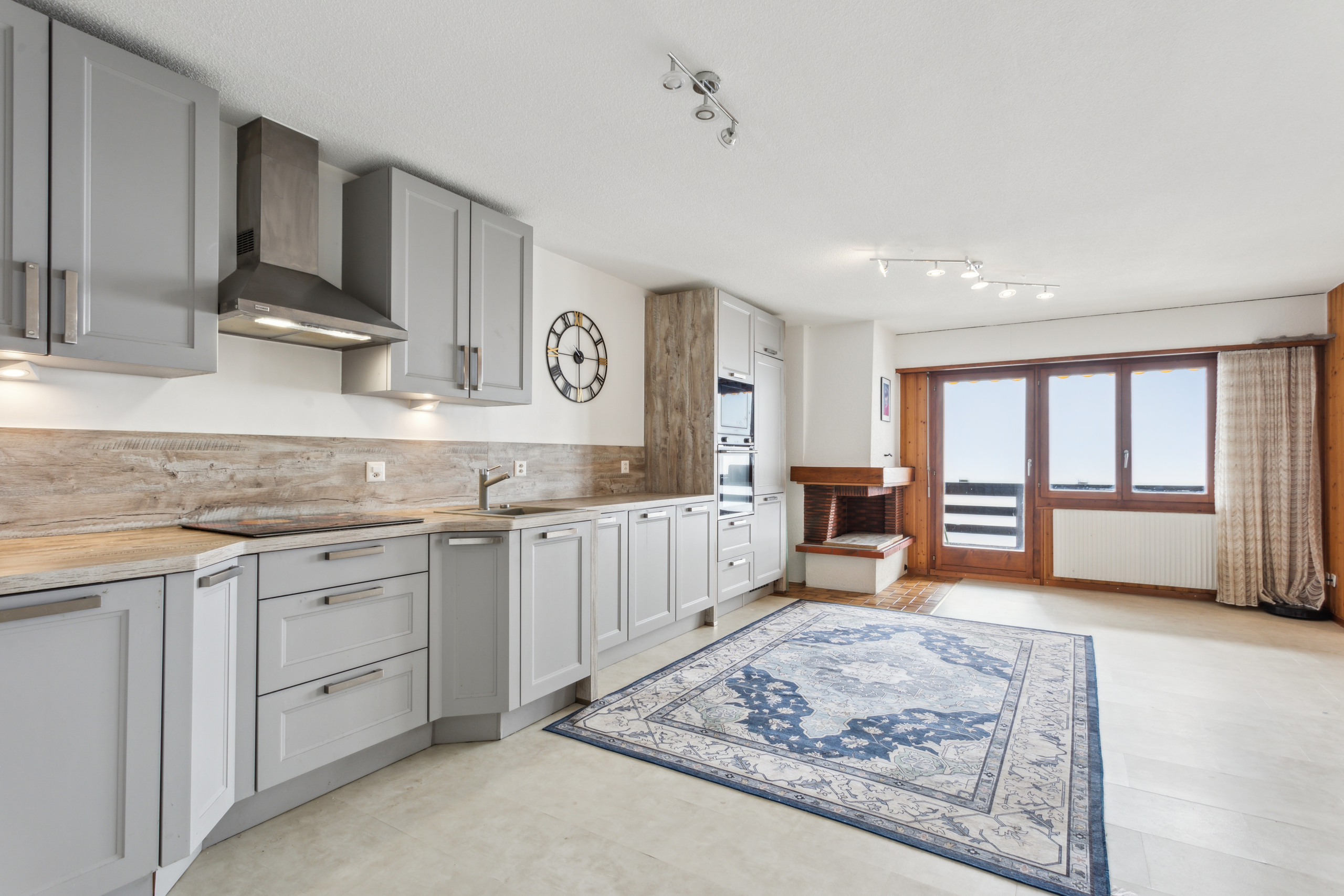 Cuisine agencée ouverte 