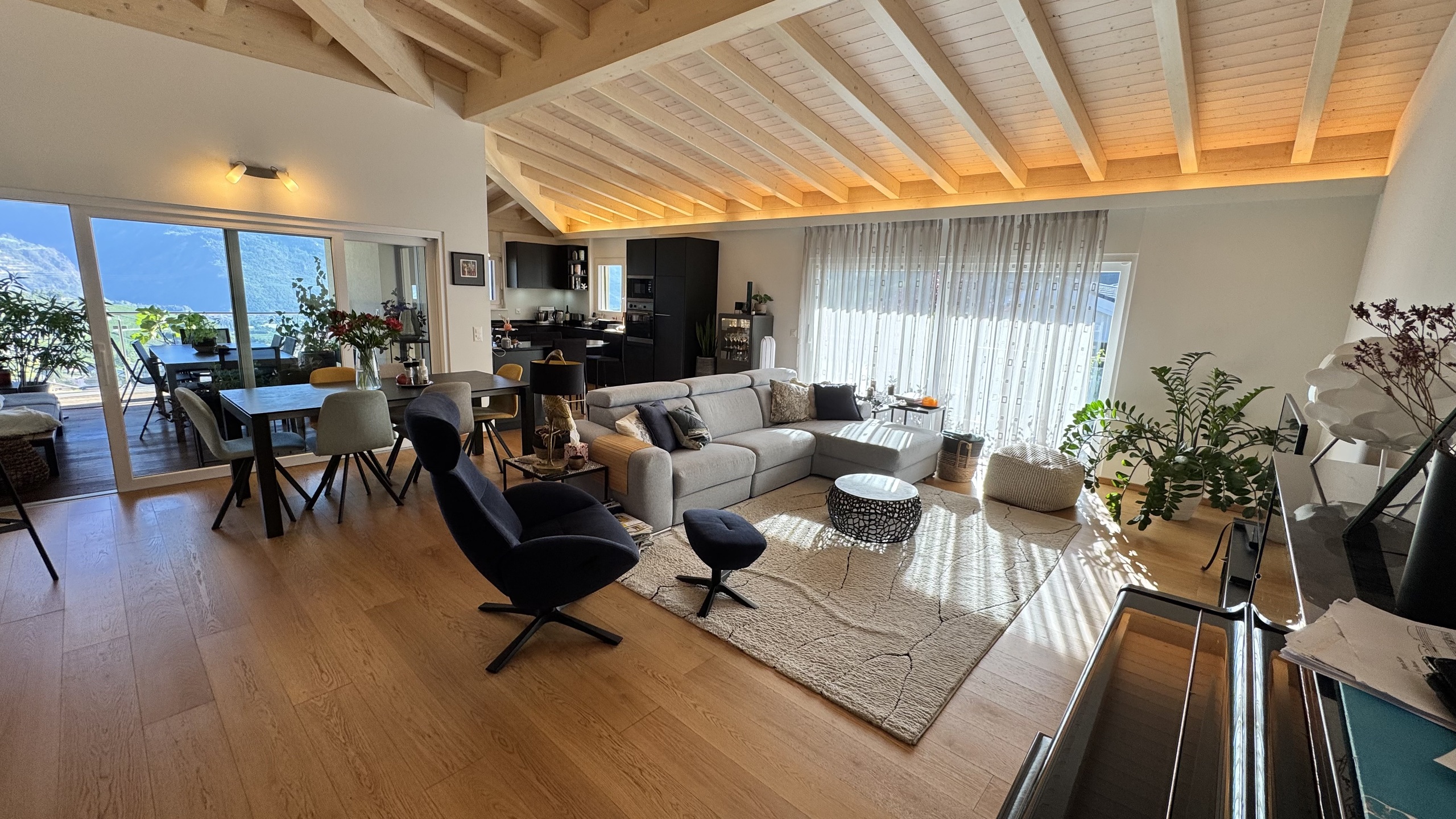 Interior view 1