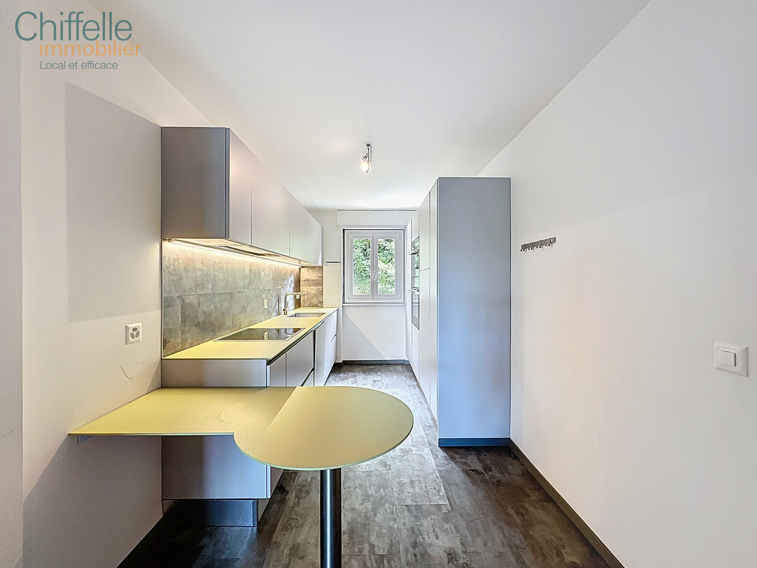 Interior view 5