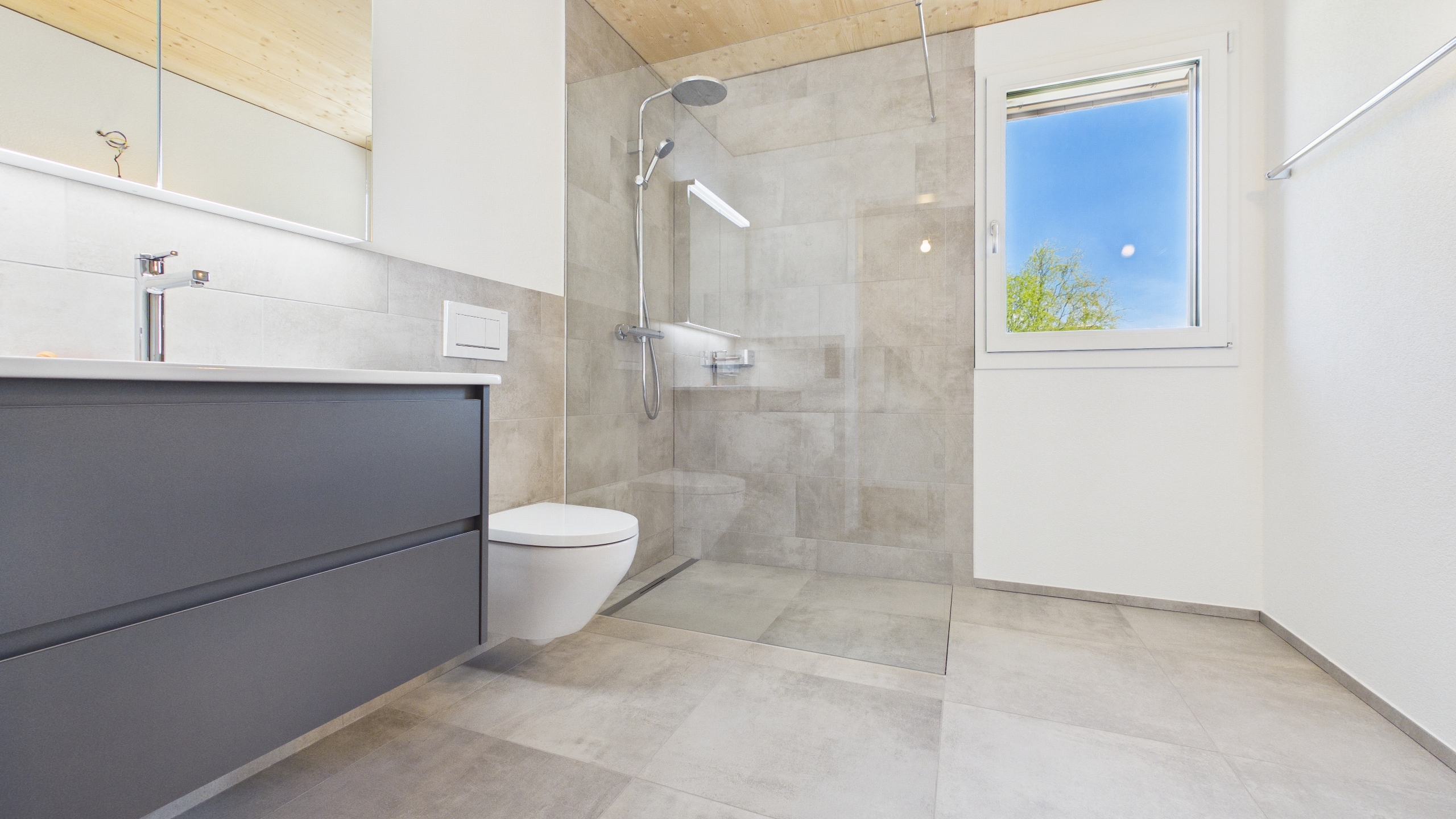 Bad mit Walk-In Dusche