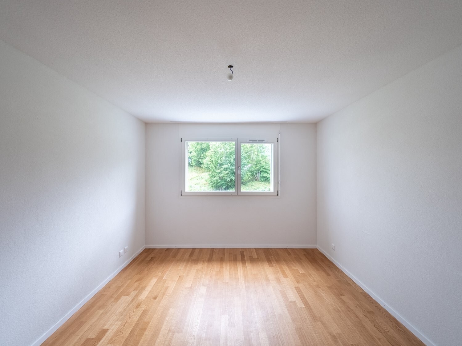993