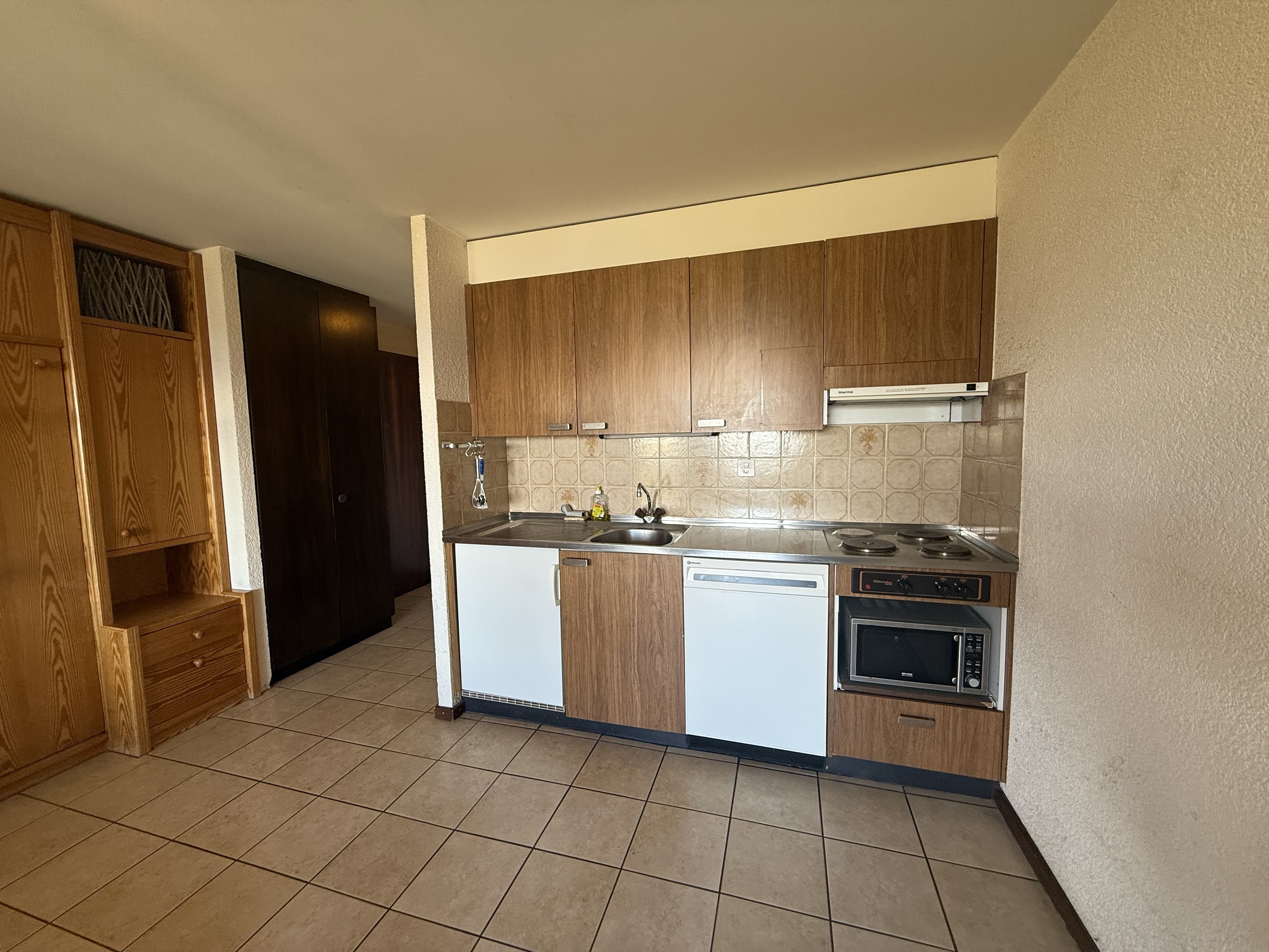 Interior view 1