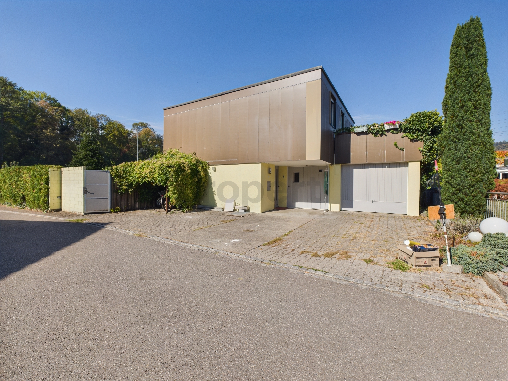 Image 1 Image 1