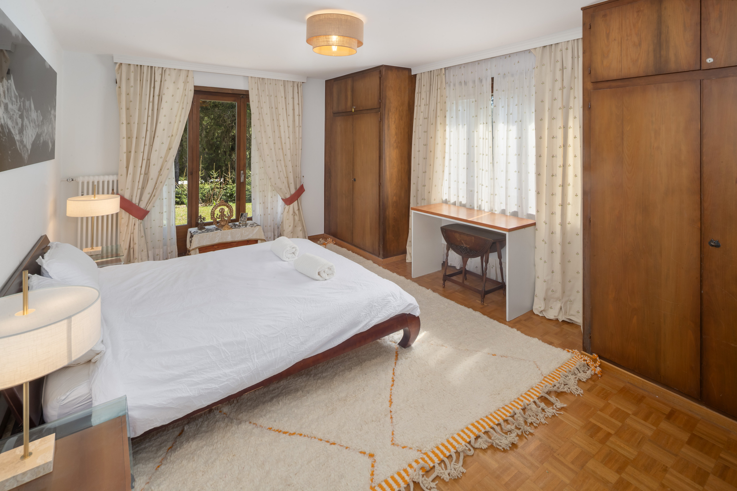 Interior view 10
