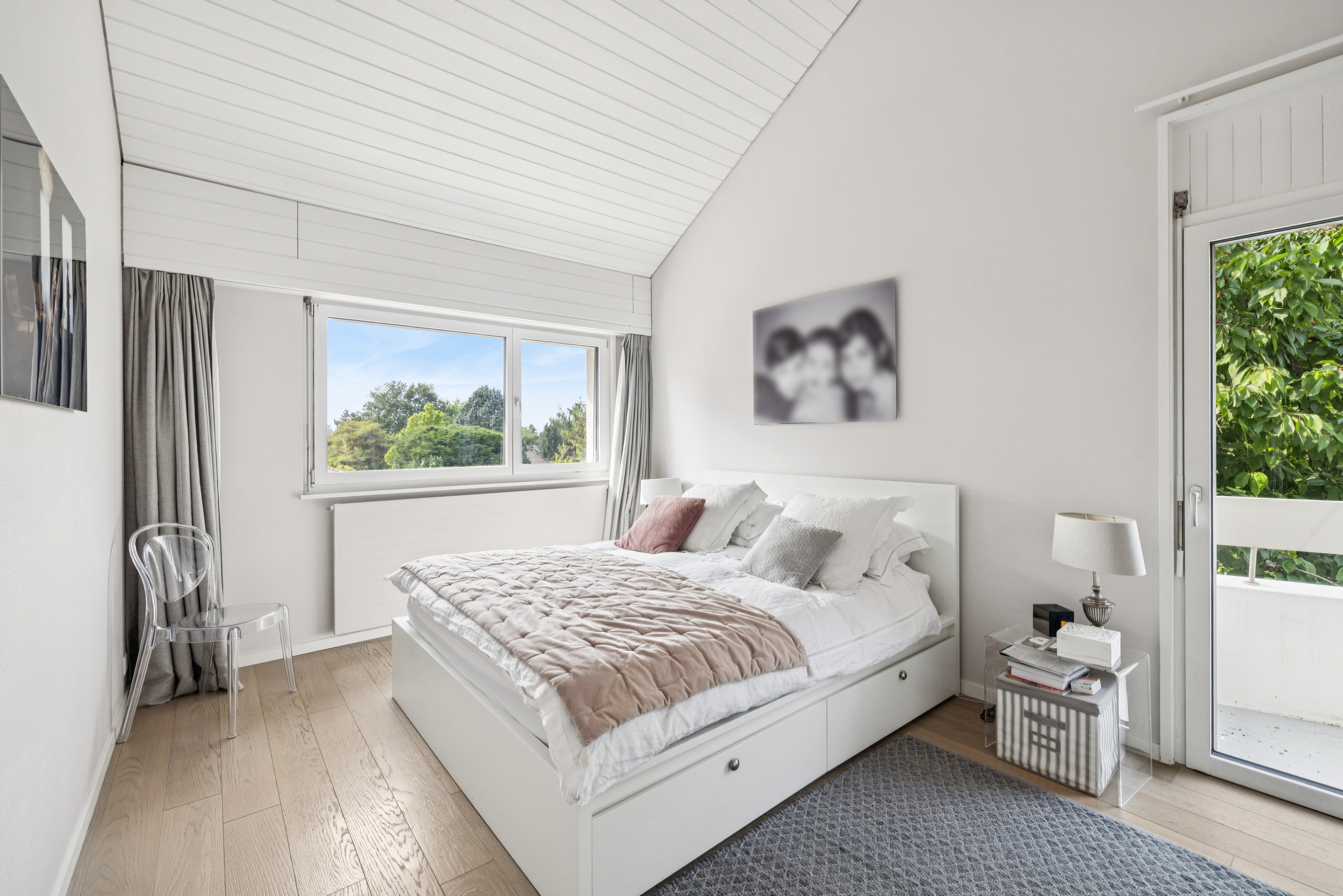 Große Elternsuite mit eigenem Balkon