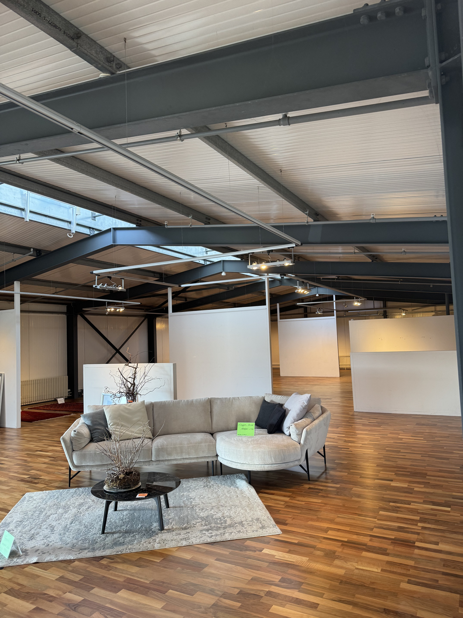 Interior view 6