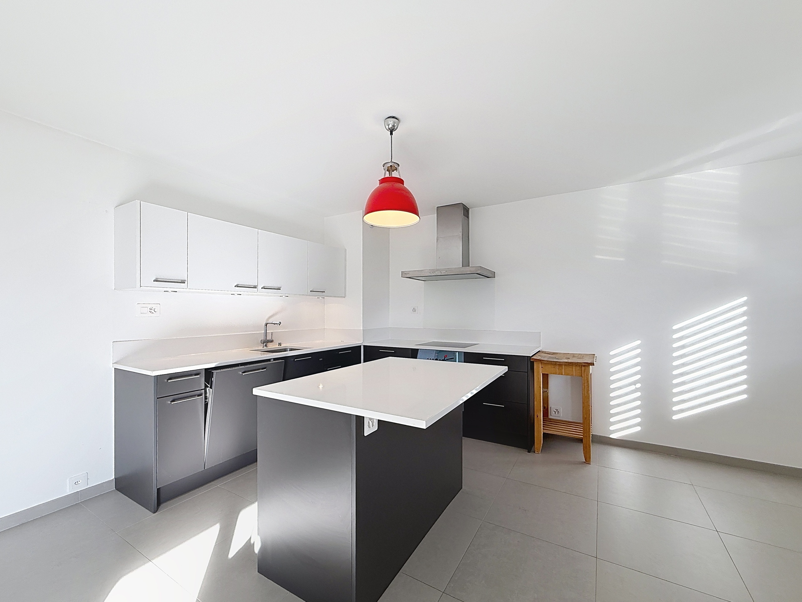 Cuisine ouverte sur séjour