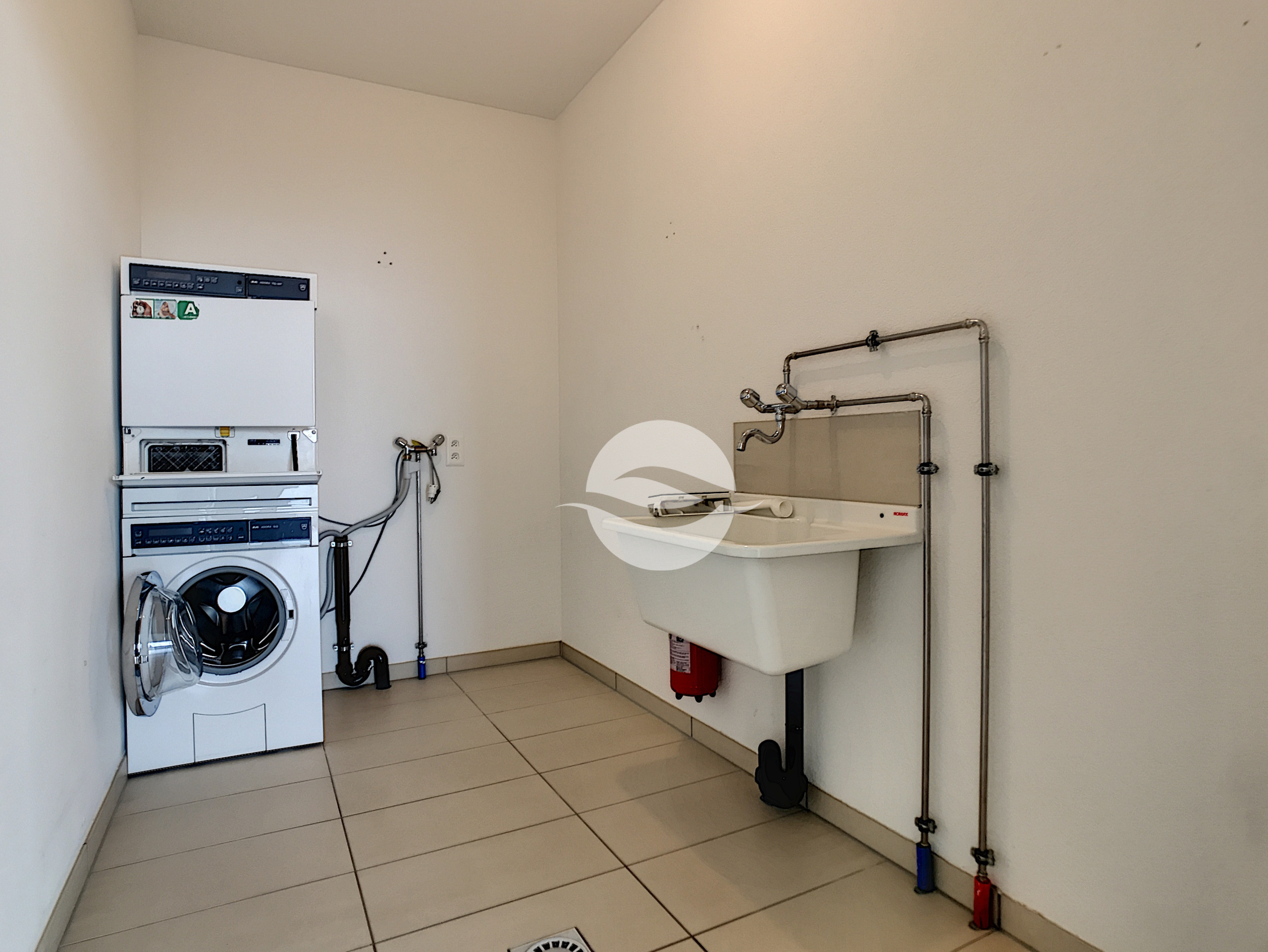 Buanderie privée équipée