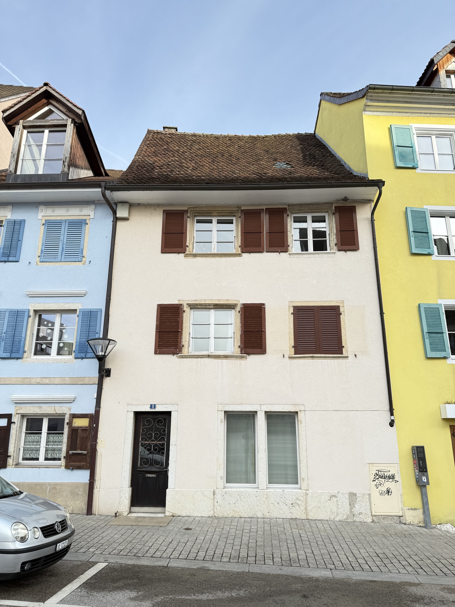 ground floor: shared entrance hall and commercial premises