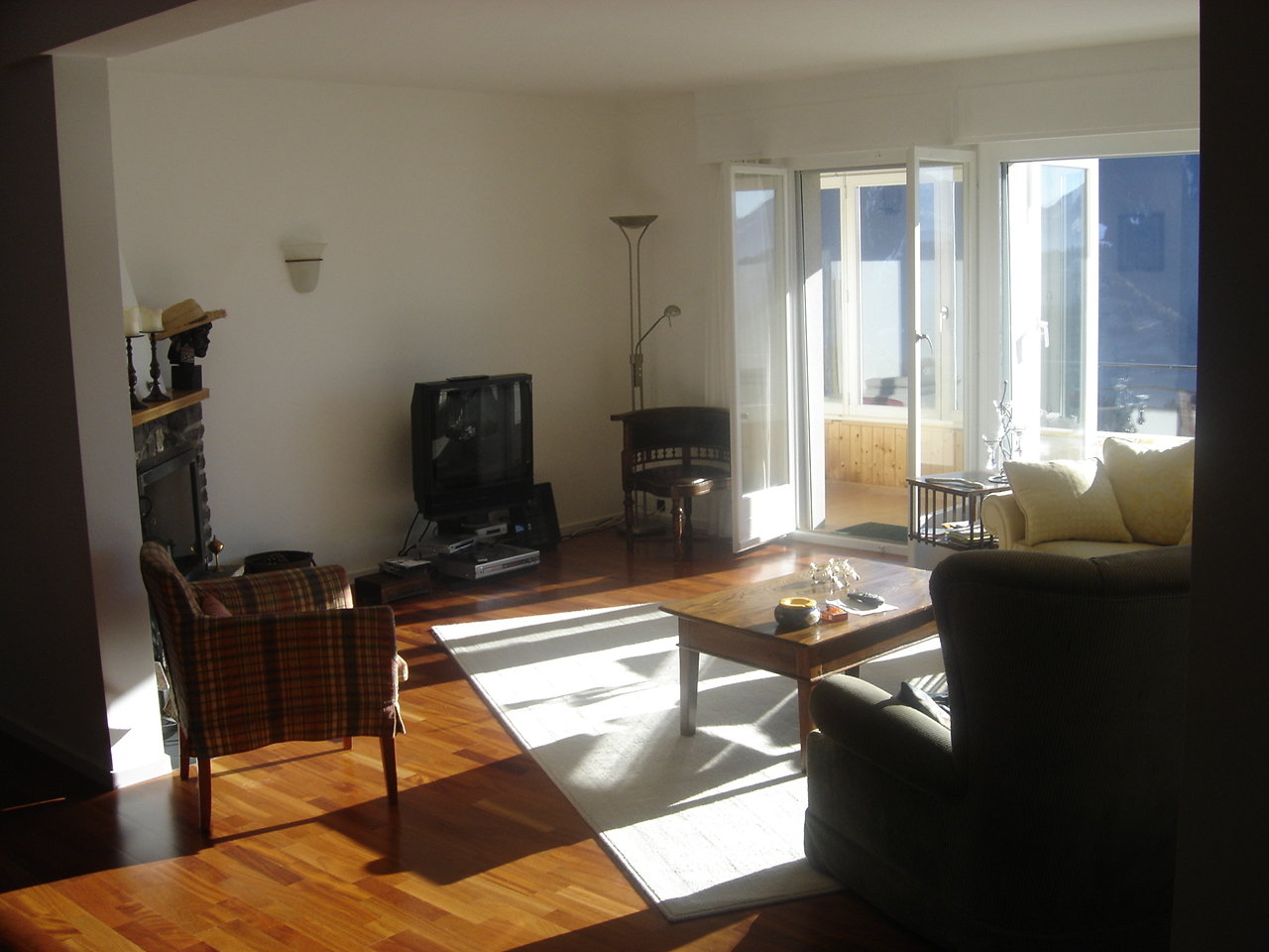 Photo 3