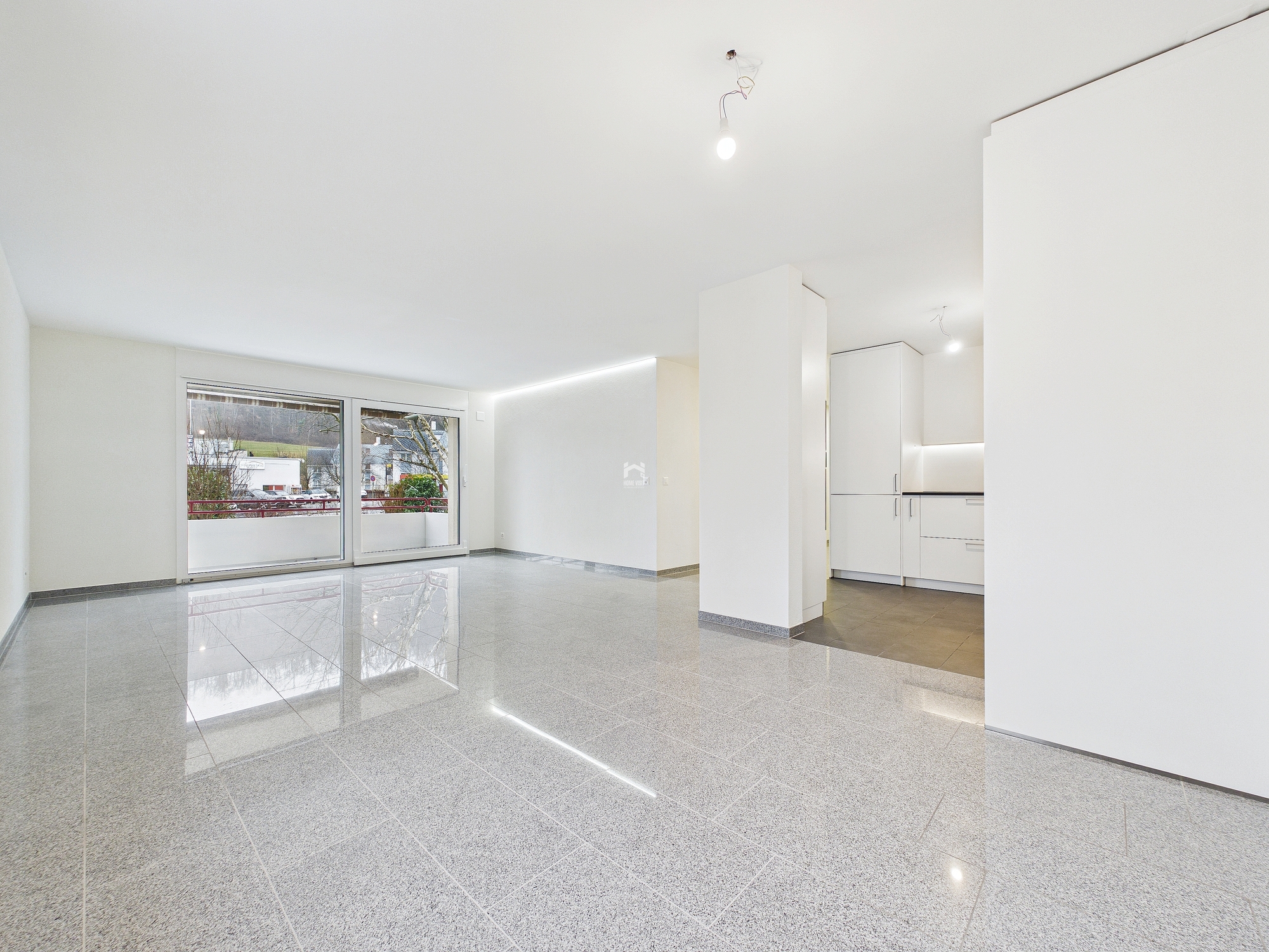 Grosszügiges Wohnzimmer mit Essbereich