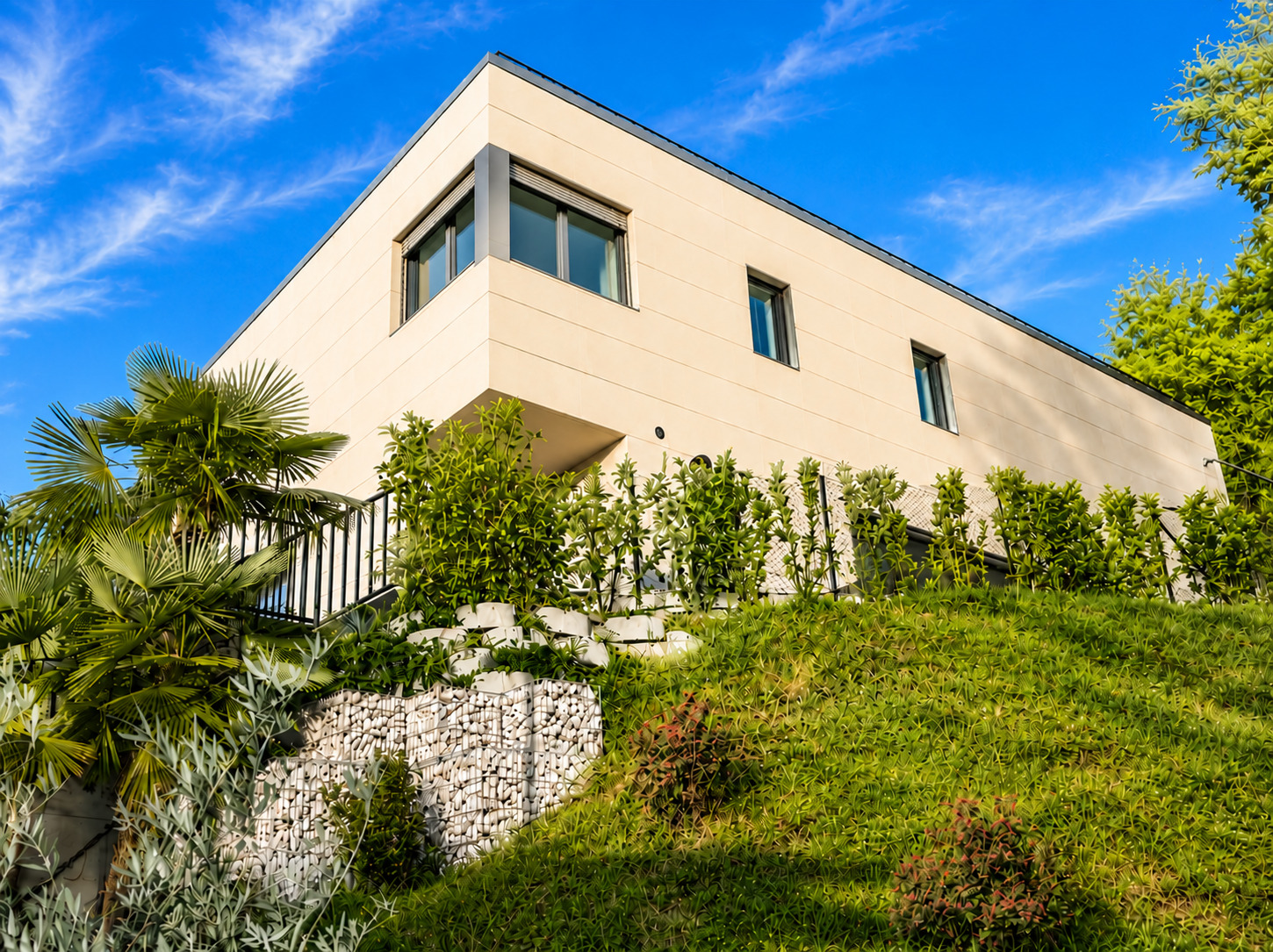 Exterior view 2