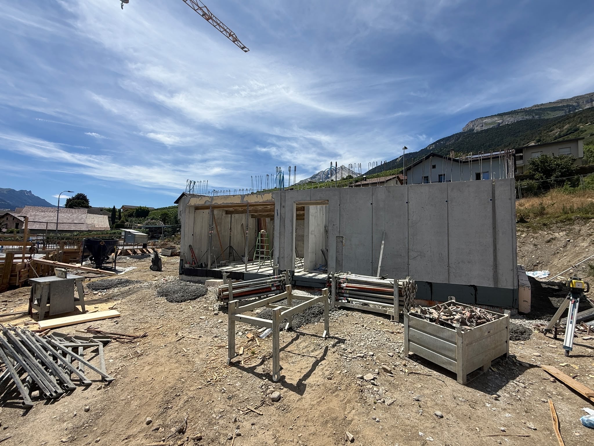 Exterior view 6