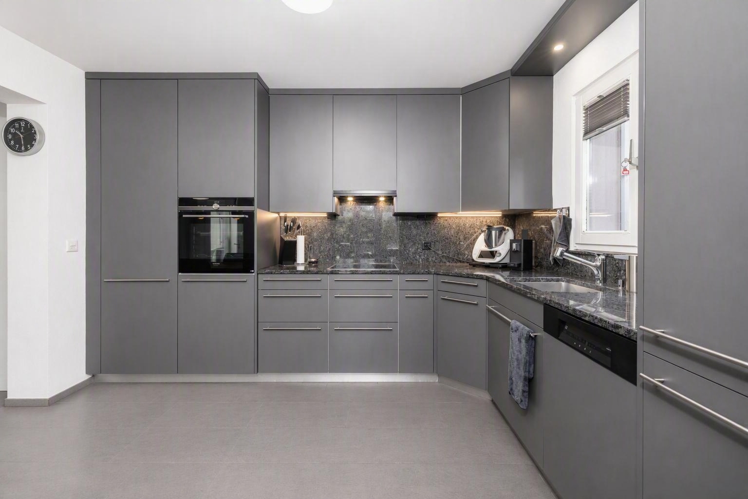 Interior view 1