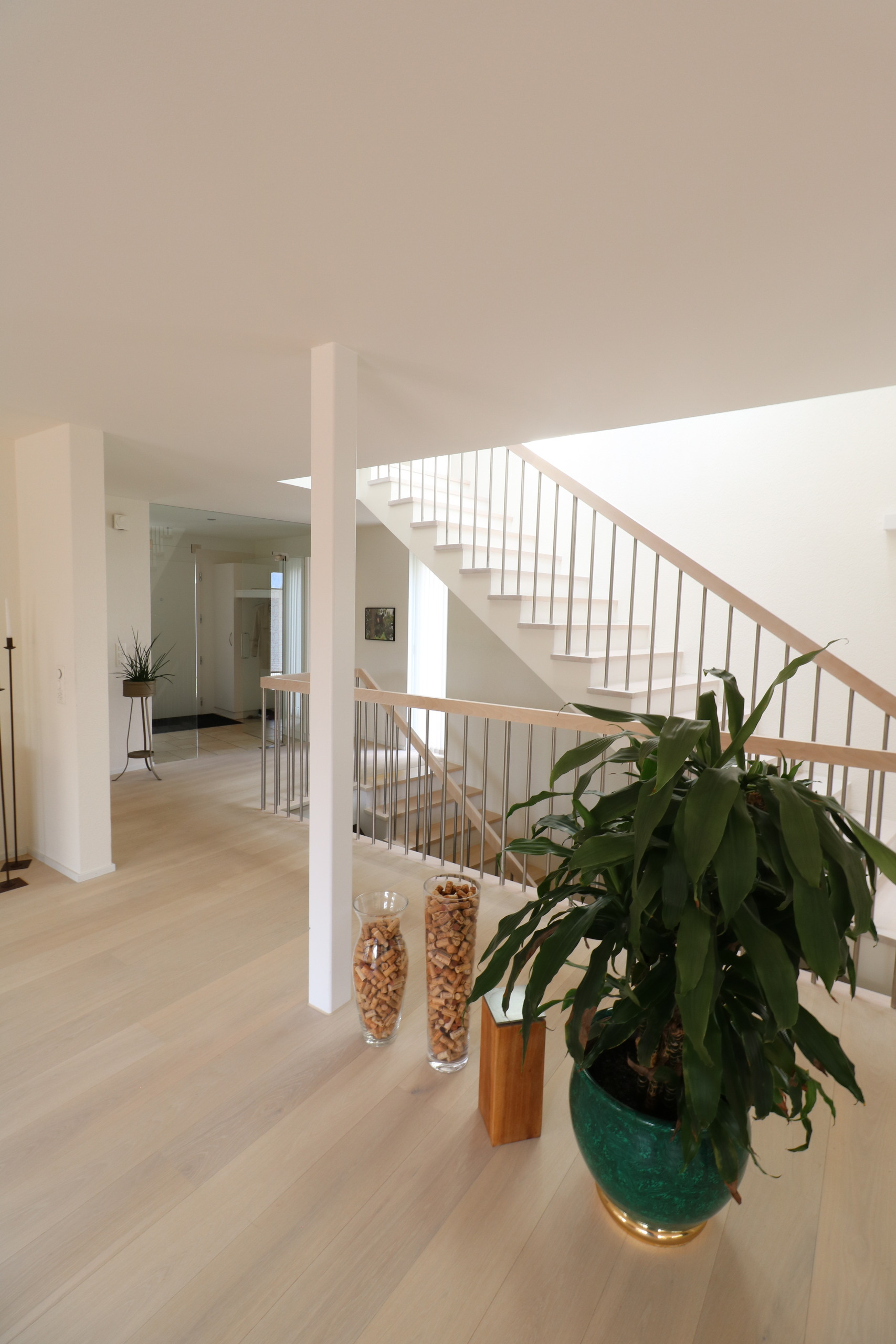 Interior view 2