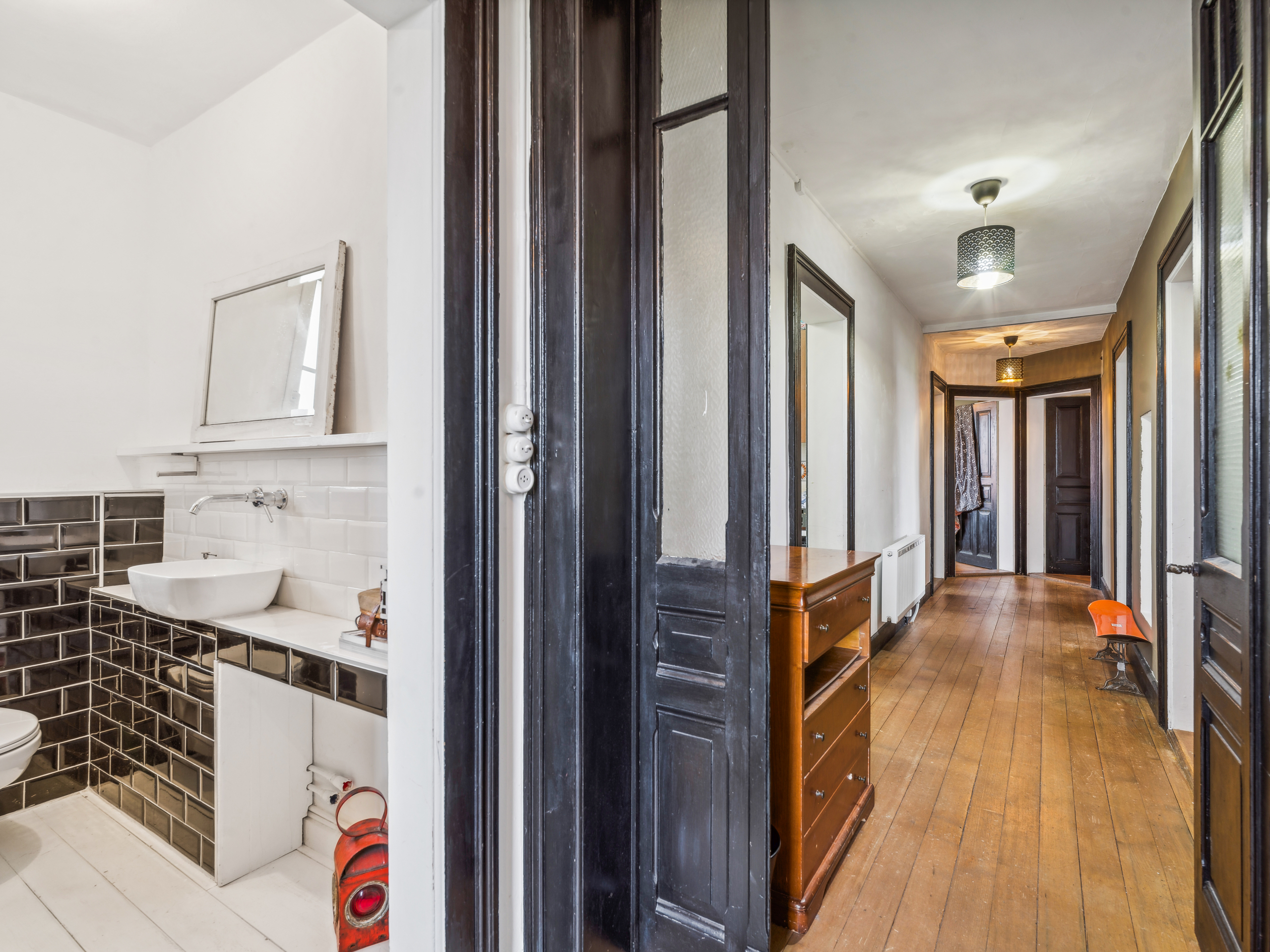 Couloir de distribution des pièces