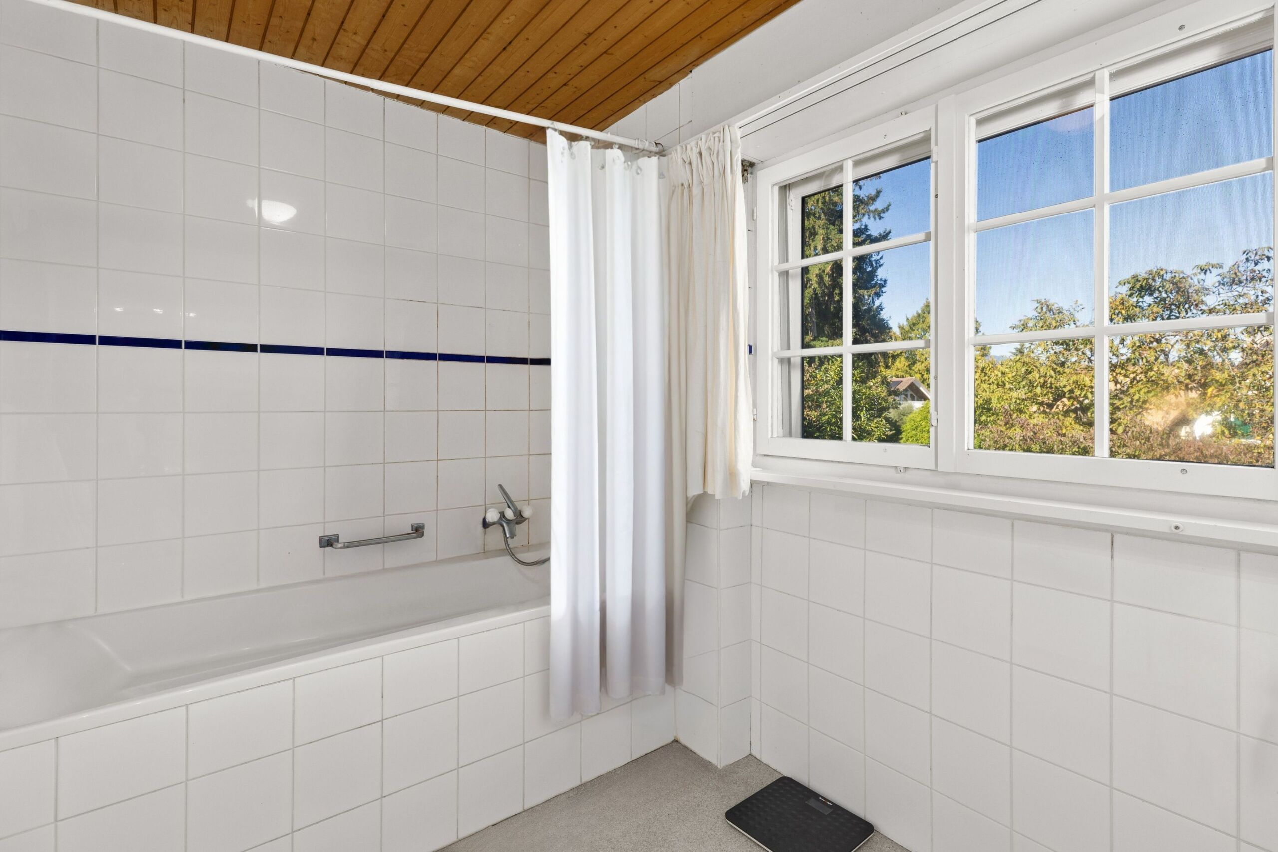 Salle de bains attenante à la chambre parentale Salle de bains attenante à la chambre parentale