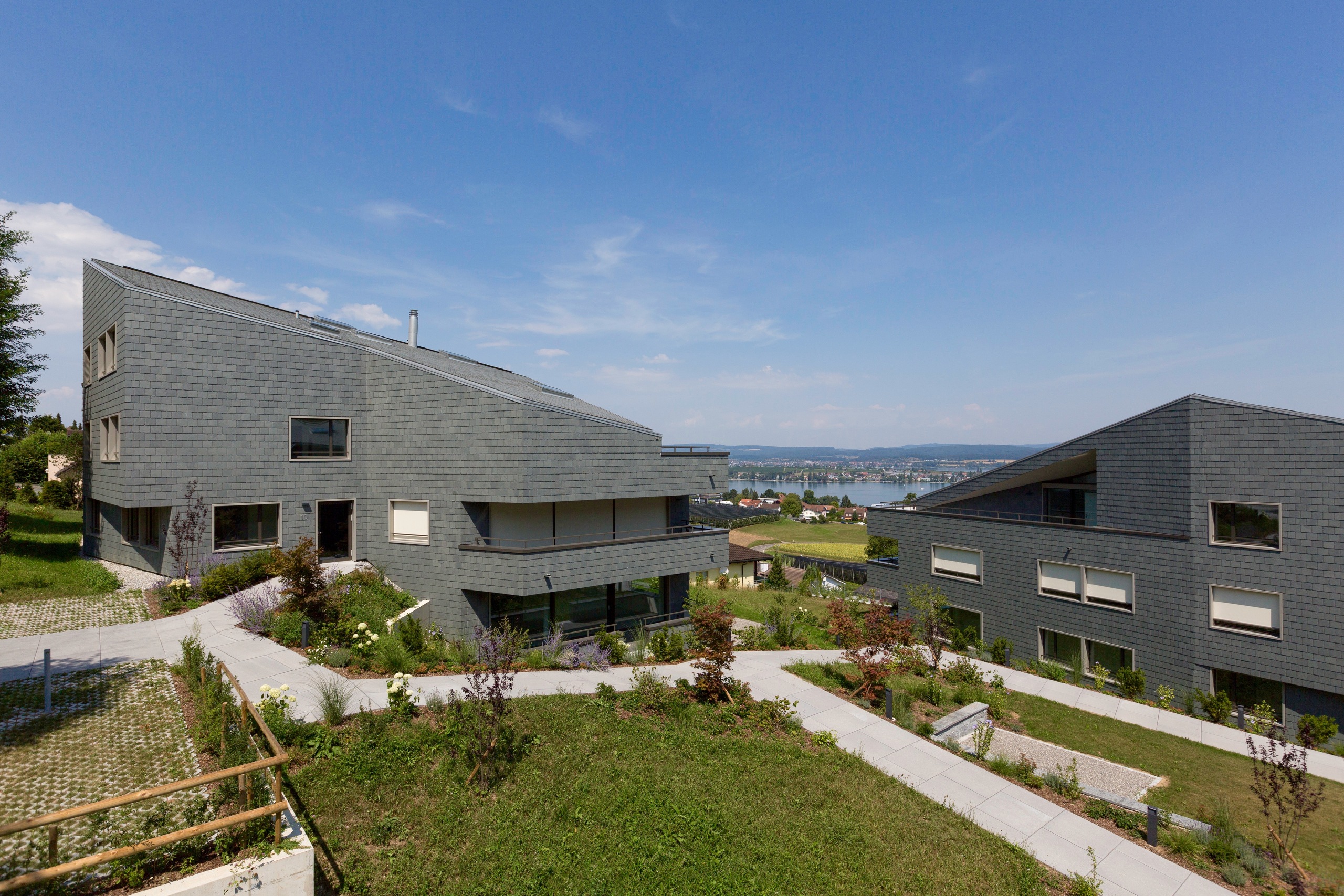 In privilegierter Hanglage über dem Untersee. In privilegierter Hanglage über dem Untersee.